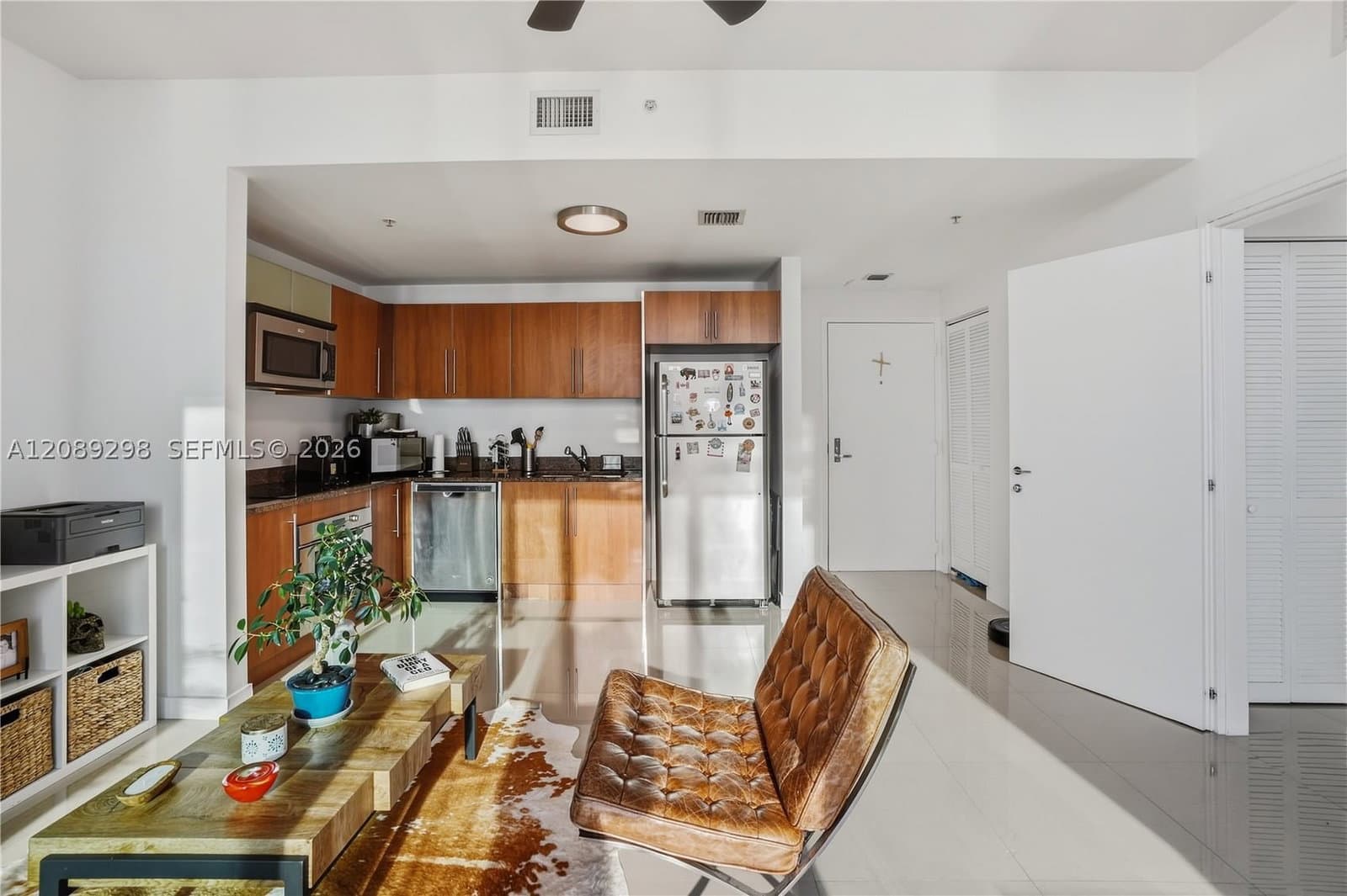 1+1 Condo — 300 Biscayne Blvd #T-3509, Miami, FL 33131