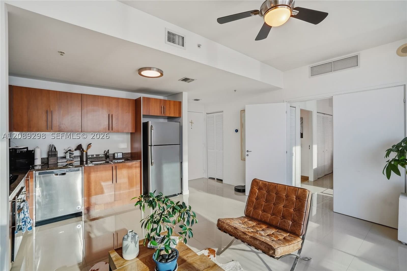 1+1 Condo — 300 Biscayne Blvd #T-3509, Miami, FL 33131