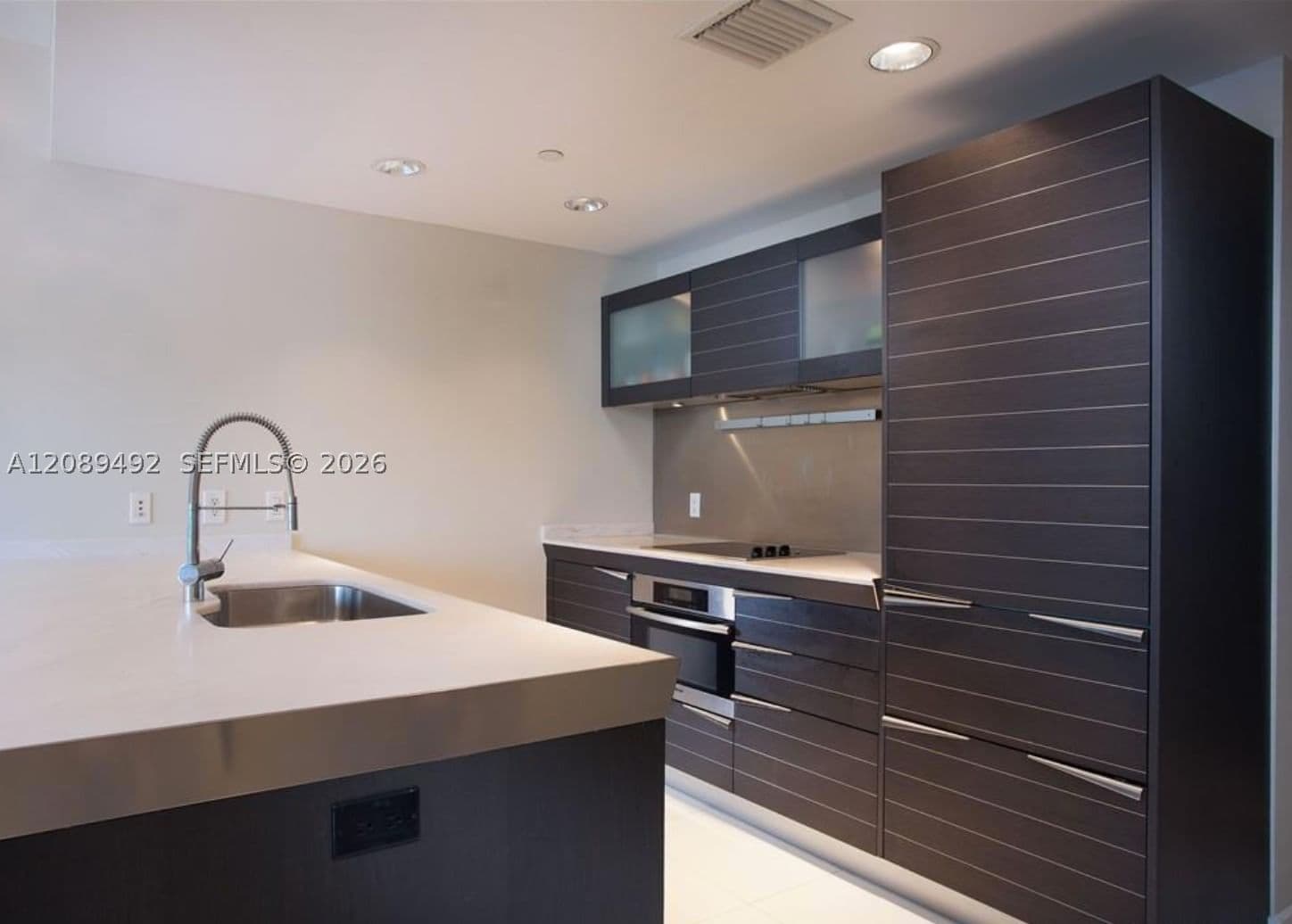 1-bedroom Condo — 200 Biscayne Boulevard Way #3209, Miami, FL 33131
