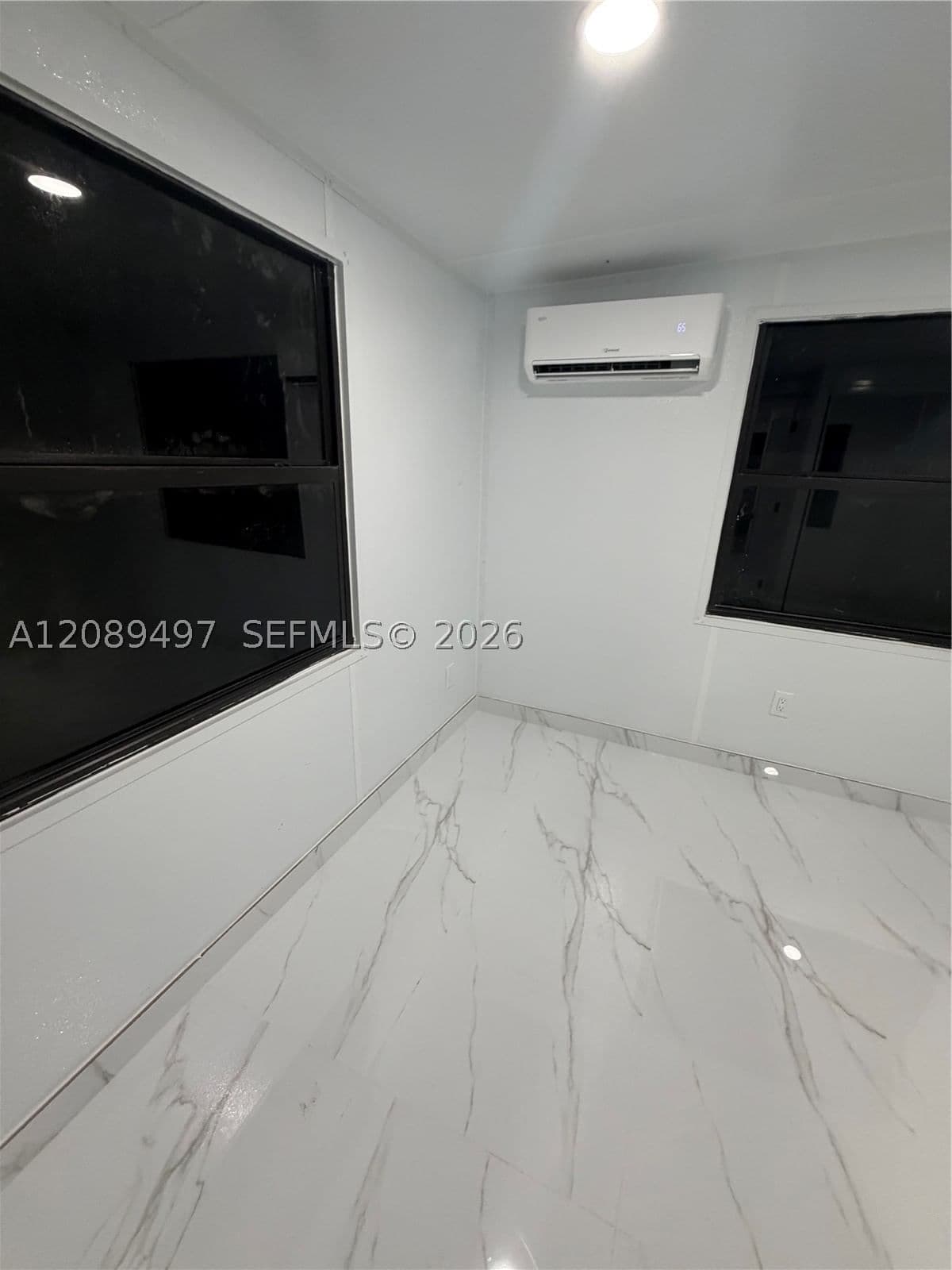 3+1 Mülk — 11060 221st Ter #b, Miami, FL 33170