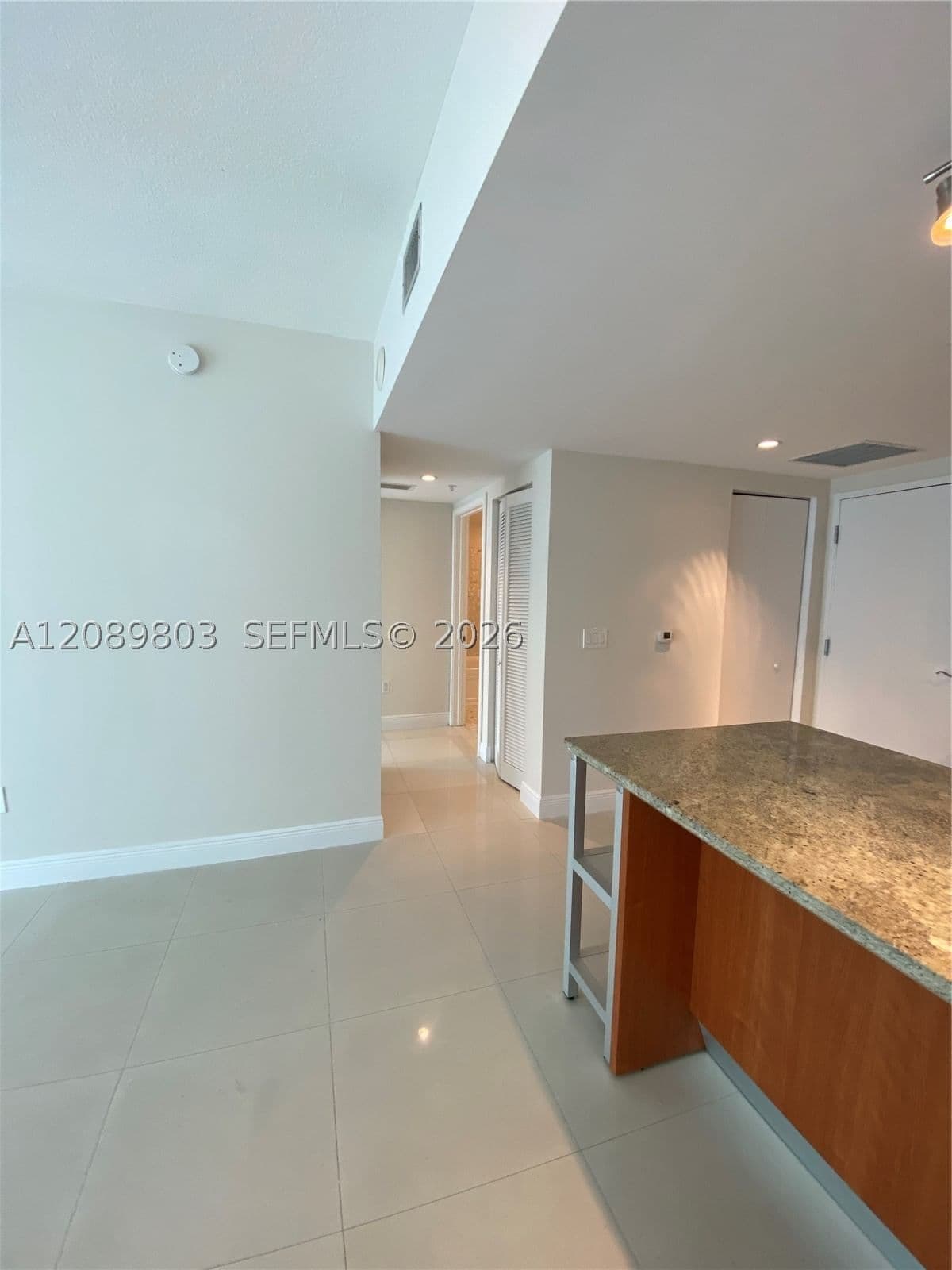 1+1 Condo — 185 7 ST #2610, Miami, FL 33130