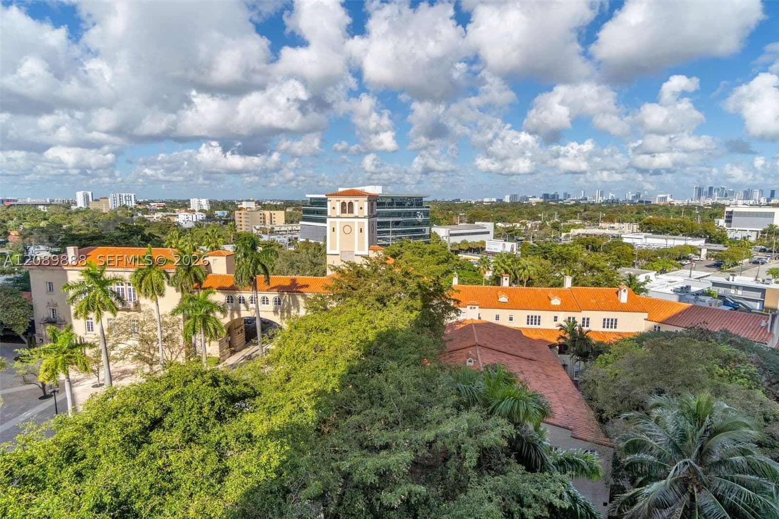 2-bedroom Condo — 888 Douglas Rd #1516, Coral Gables, FL 33134