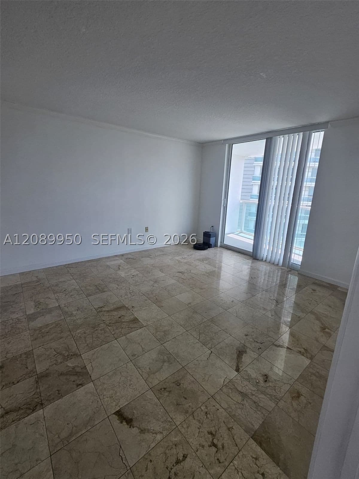 1+1 Condo — 2101 Brickell Ave #2111, Miami, FL 33129