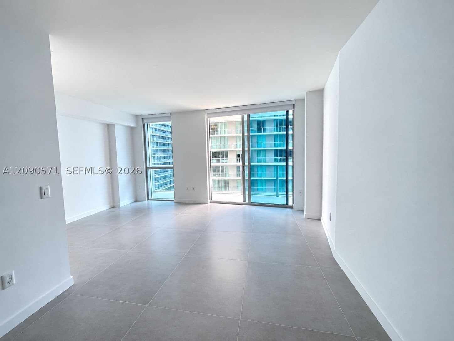 Condo — 1100 Miami Ave #1406, Miami, FL 33130