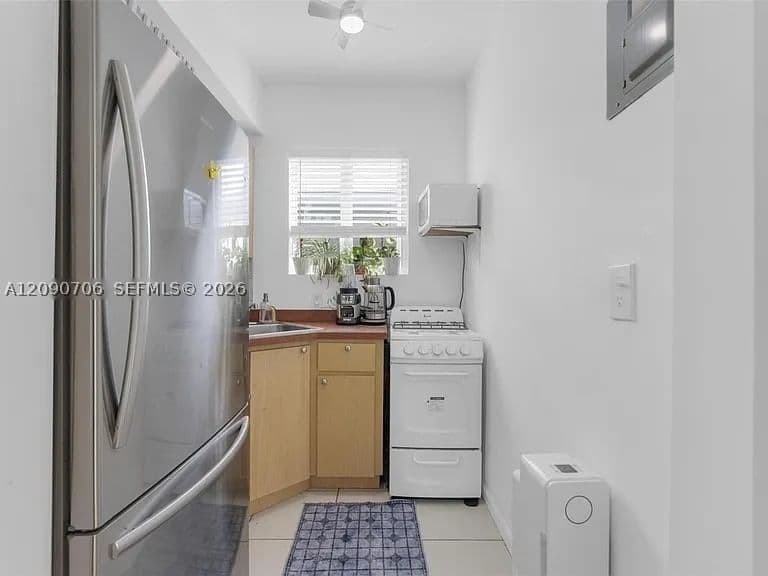 1-bedroom Condo — 1027 Euclid Ave #12, Miami Beach, FL 33139