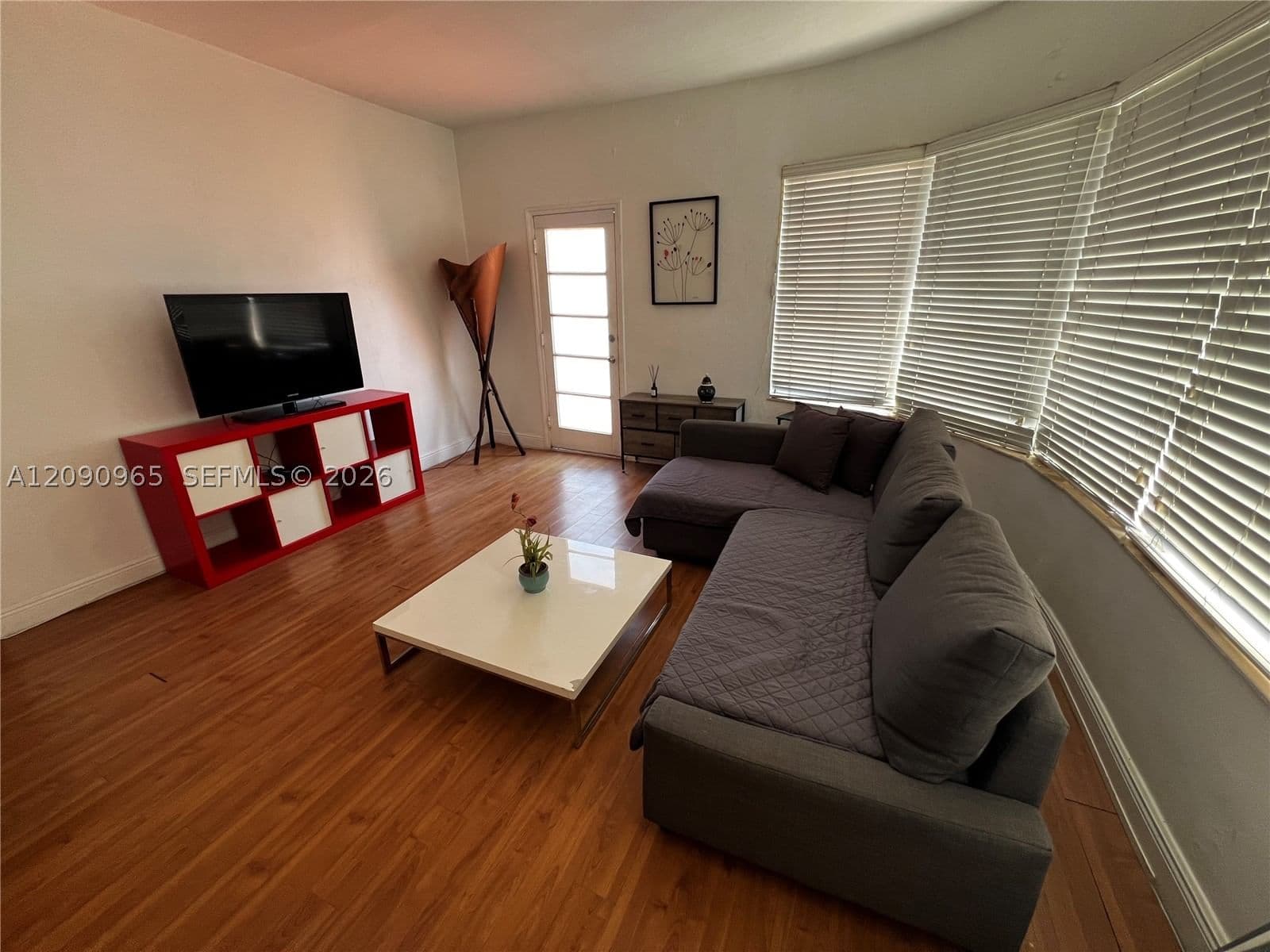 1-bedroom Property — 601 7th St #1, Miami Beach, FL 33139