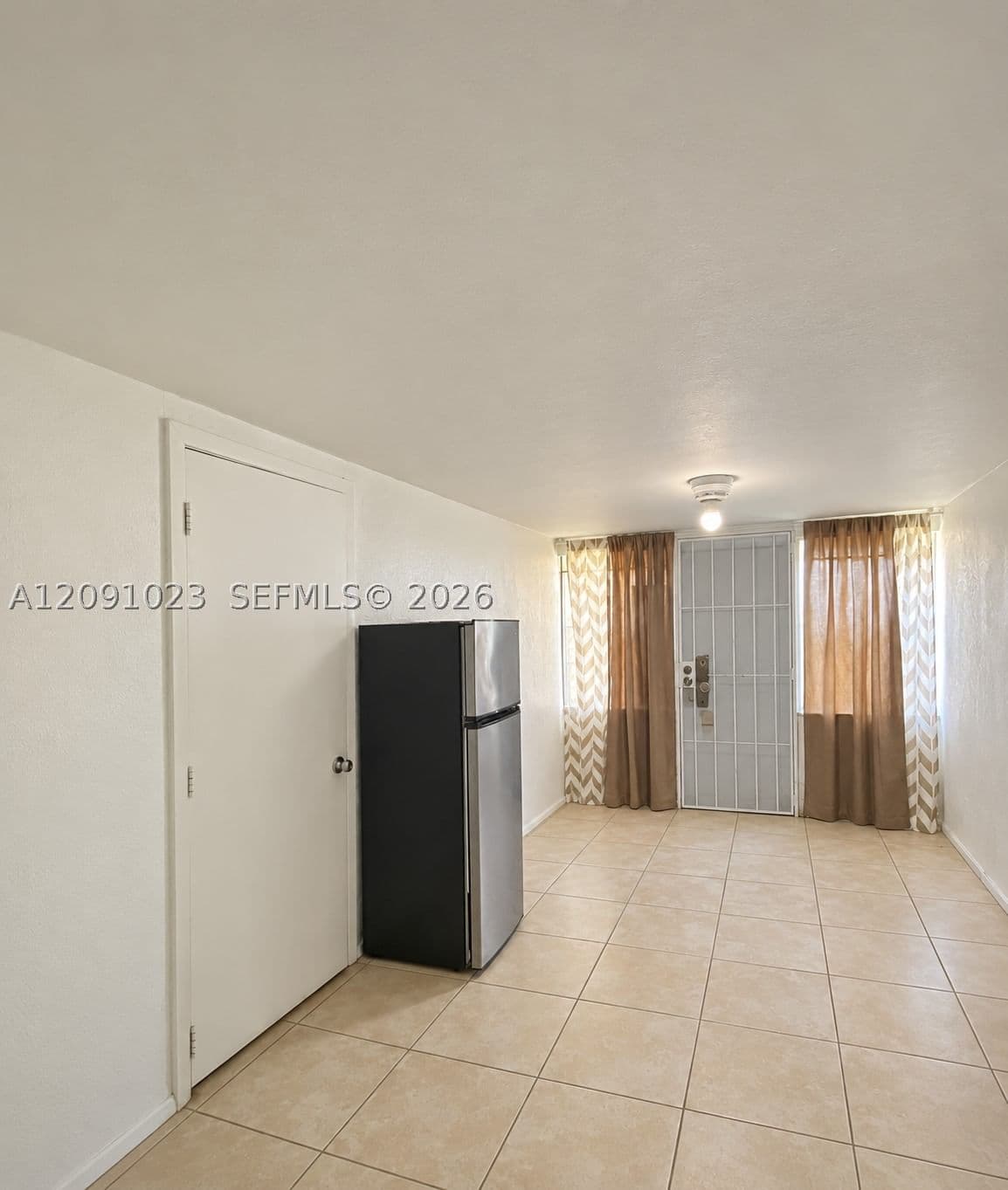 3-bedroom Property — 15 150th St #A, Miami, FL 33161