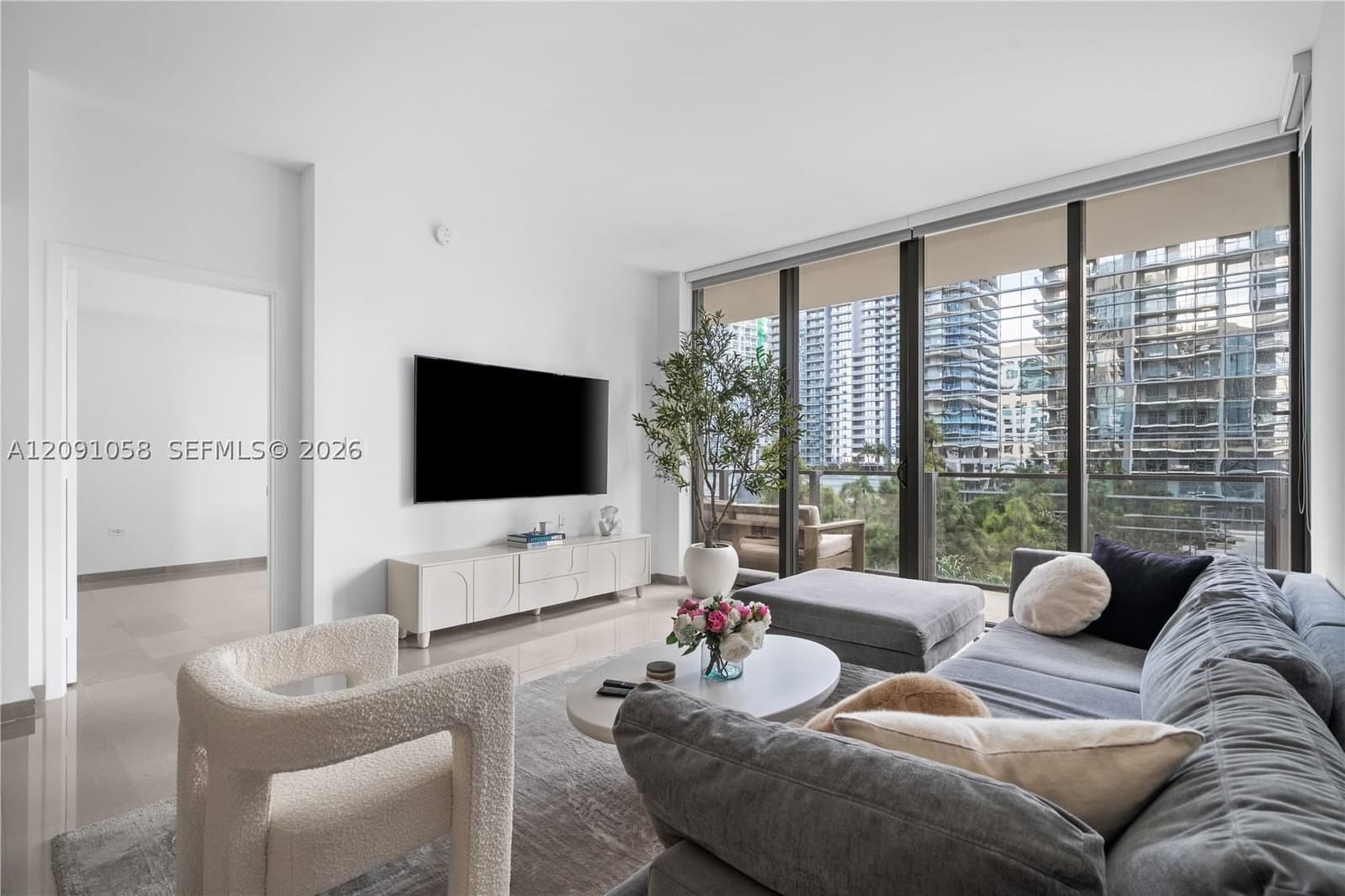 2+1 Condo — 88 7th St #809, Miami, FL 33130