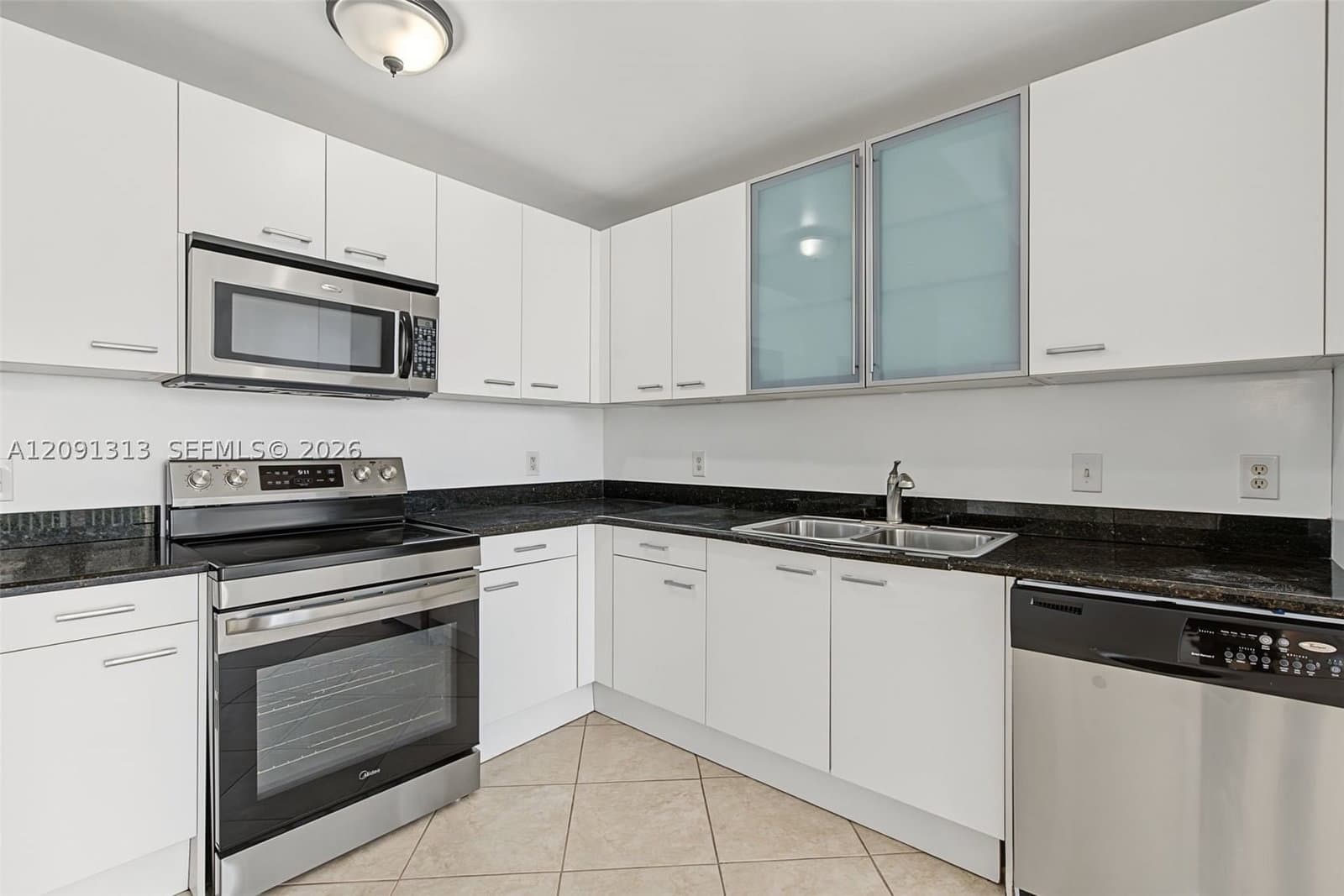 1+1 Condo — 1350 8th Ct #A4 (206), Miami, FL 33136