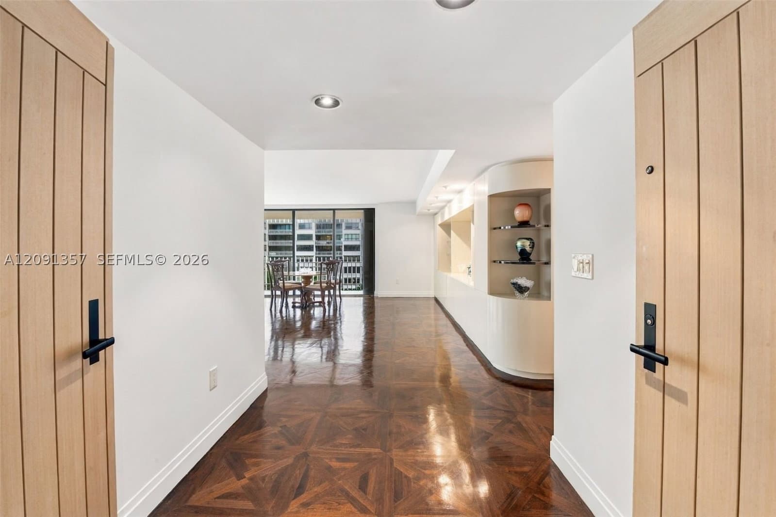 3-bedroom Condo — 2 Grove Isle Dr #B609, Miami, FL 33133