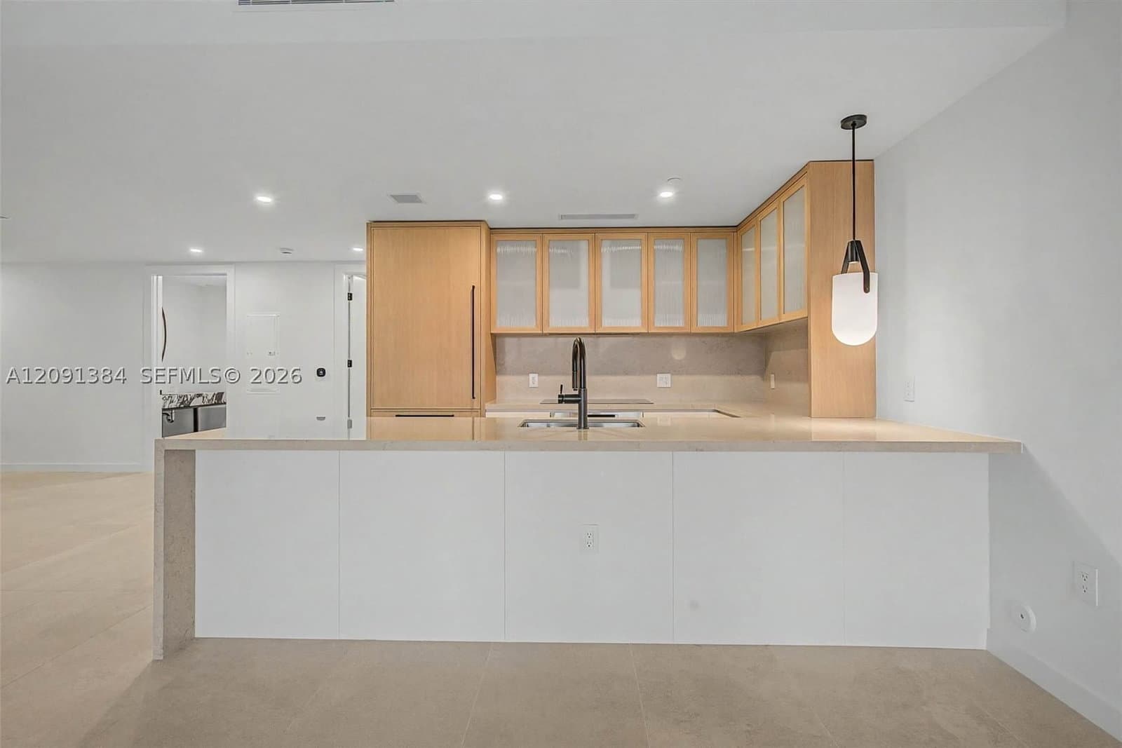 3-bedroom Condo — 2200 Brickell Avenue #405, Miami, FL 33129
