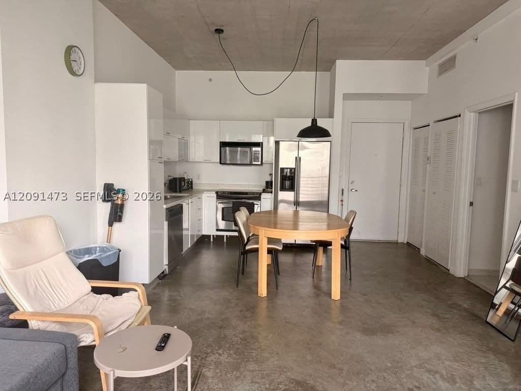 1+1 Condo — 133 2nd Ave #1605, Miami, FL 33132