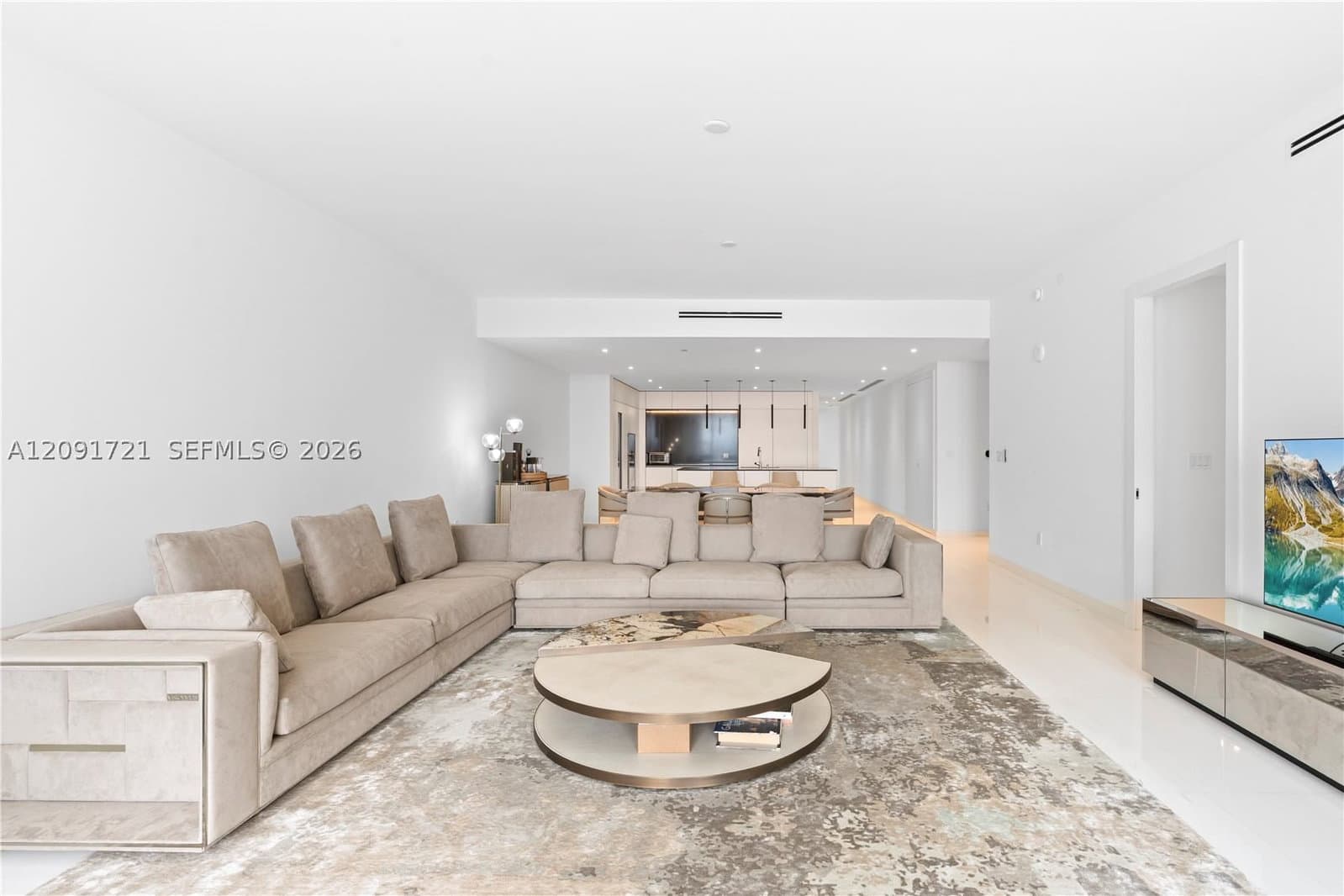 4+1 Condo — 300 Biscayne Boulevard Way #3304C, Miami, FL 33131
