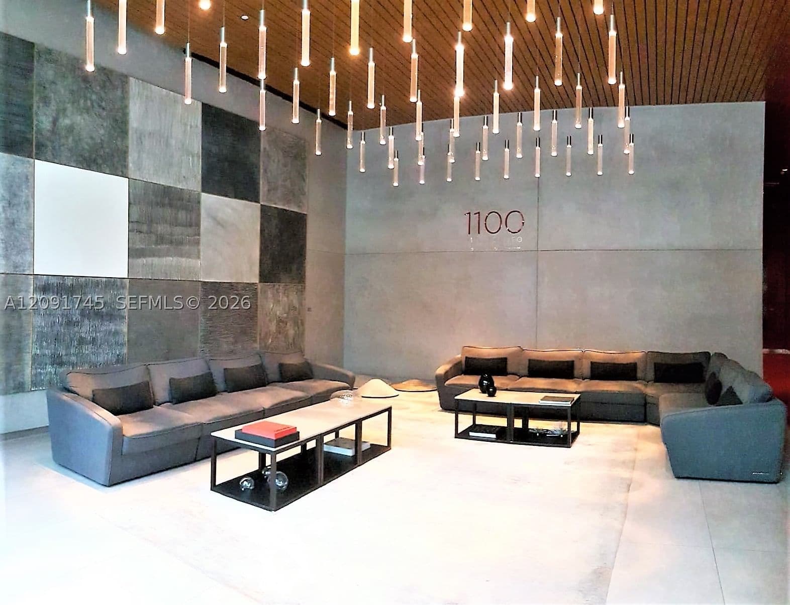 Condo — 1100 Miami Ave #1906, Miami, FL 33130