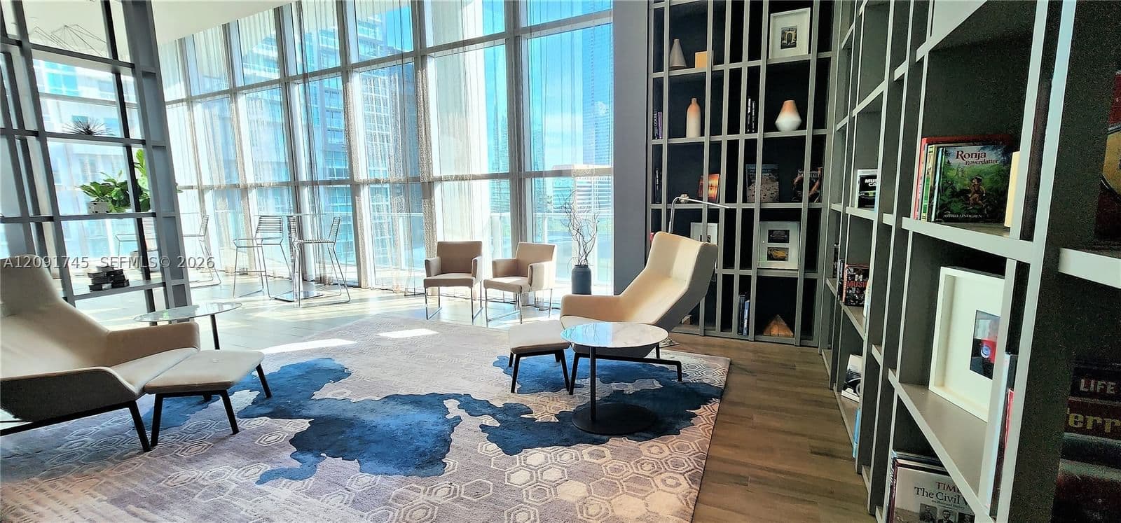 Condo — 1100 Miami Ave #1906, Miami, FL 33130
