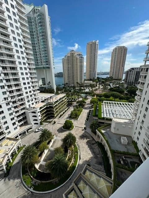 2+1 Condo — 701 Brickell Key Blvd #1605, Miami, FL 33131