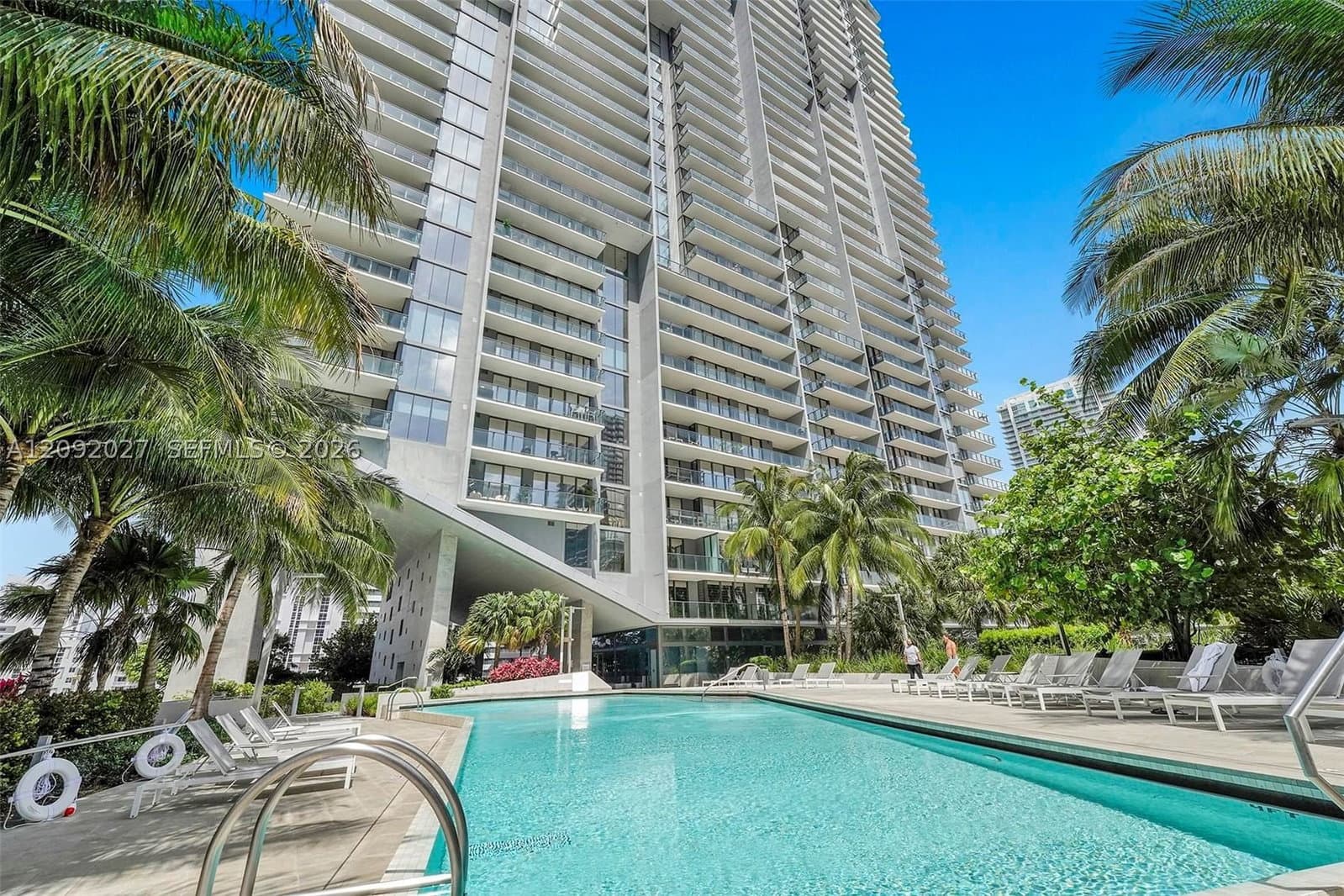 2+1 Condo — 88 7th St #910, Miami, FL 33130