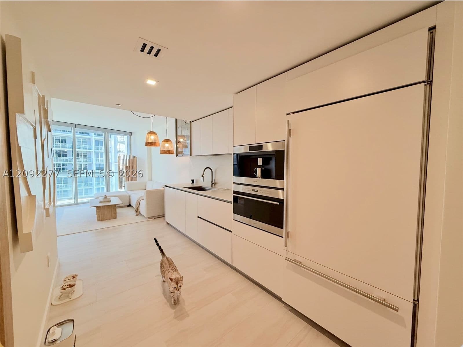 1+1 Condo — 495 Brickell Ave #5106, Miami, FL 33131