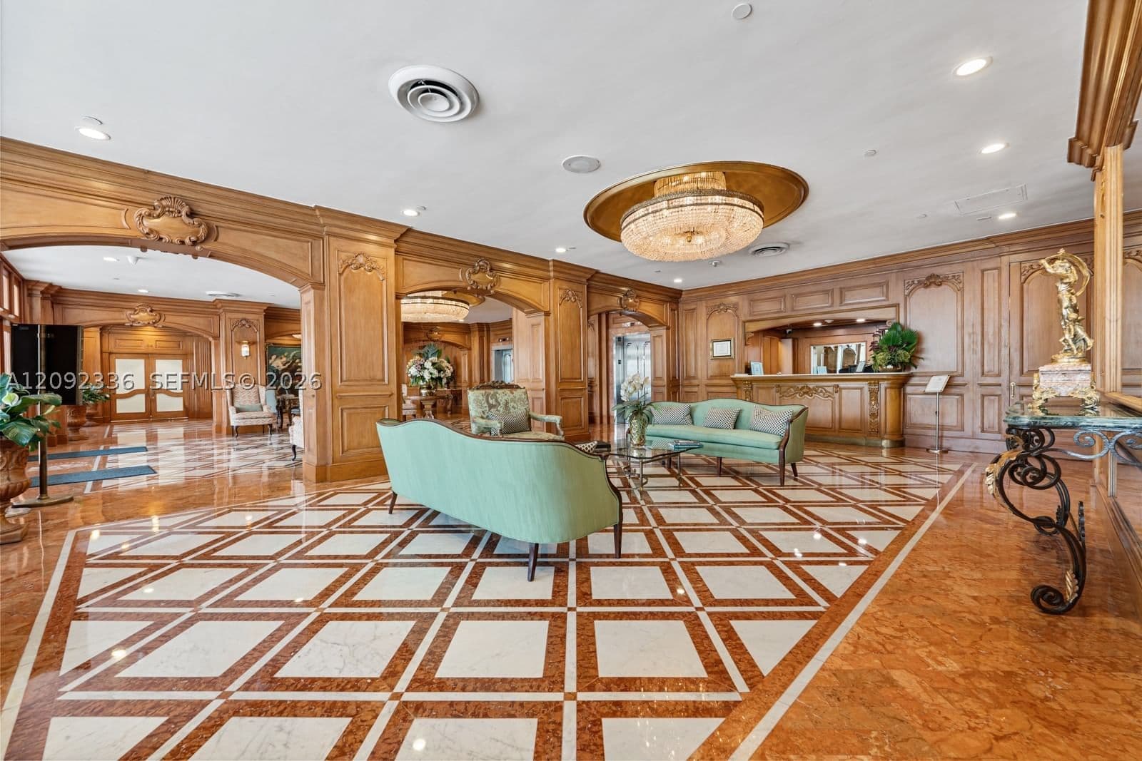 Condo — 700 Biltmore Way #814, Coral Gables, FL 33134