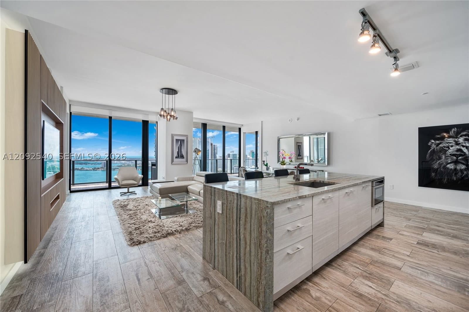 4-bedroom Condo — 650 32nd St #PH5003, Miami, FL 33137