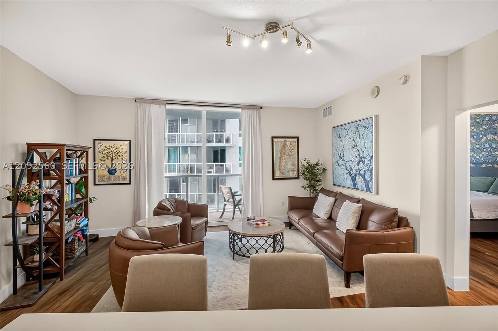 1+1 Condo — 1900 Bayshore Dr #2717, Miami, FL 33132