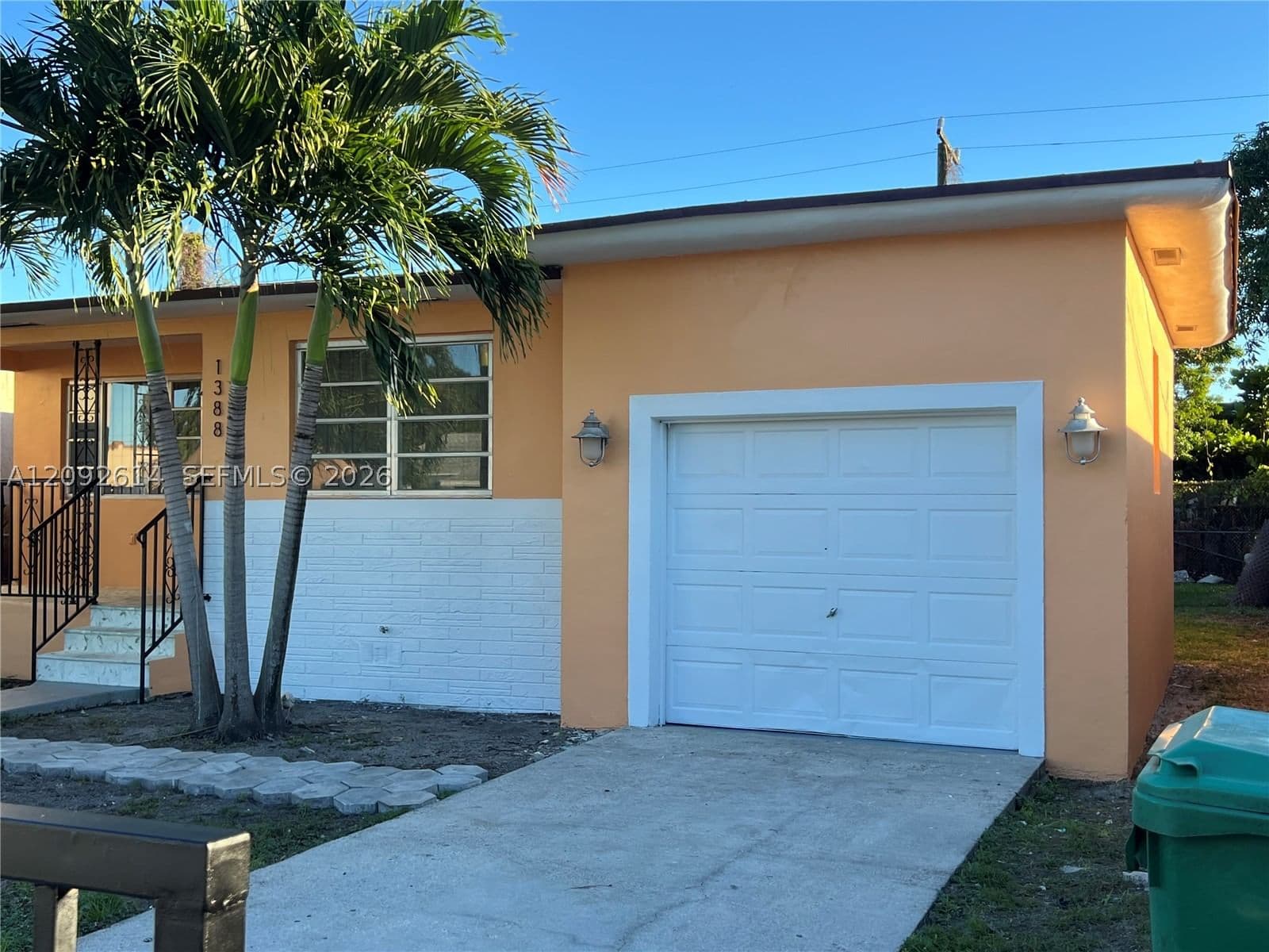 3+1 Müstakil ev — 1388 55 St, Miami, FL 33142