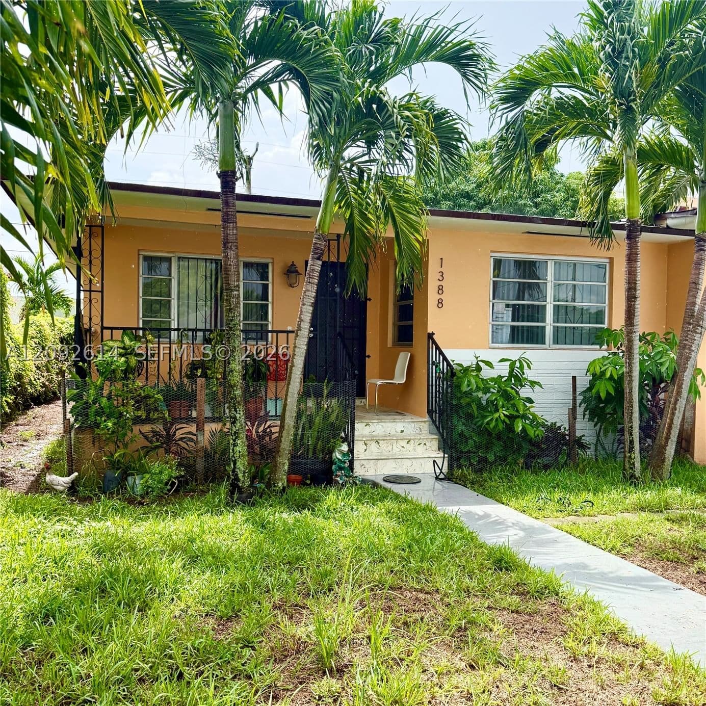 3+1 Müstakil ev — 1388 55 St, Miami, FL 33142