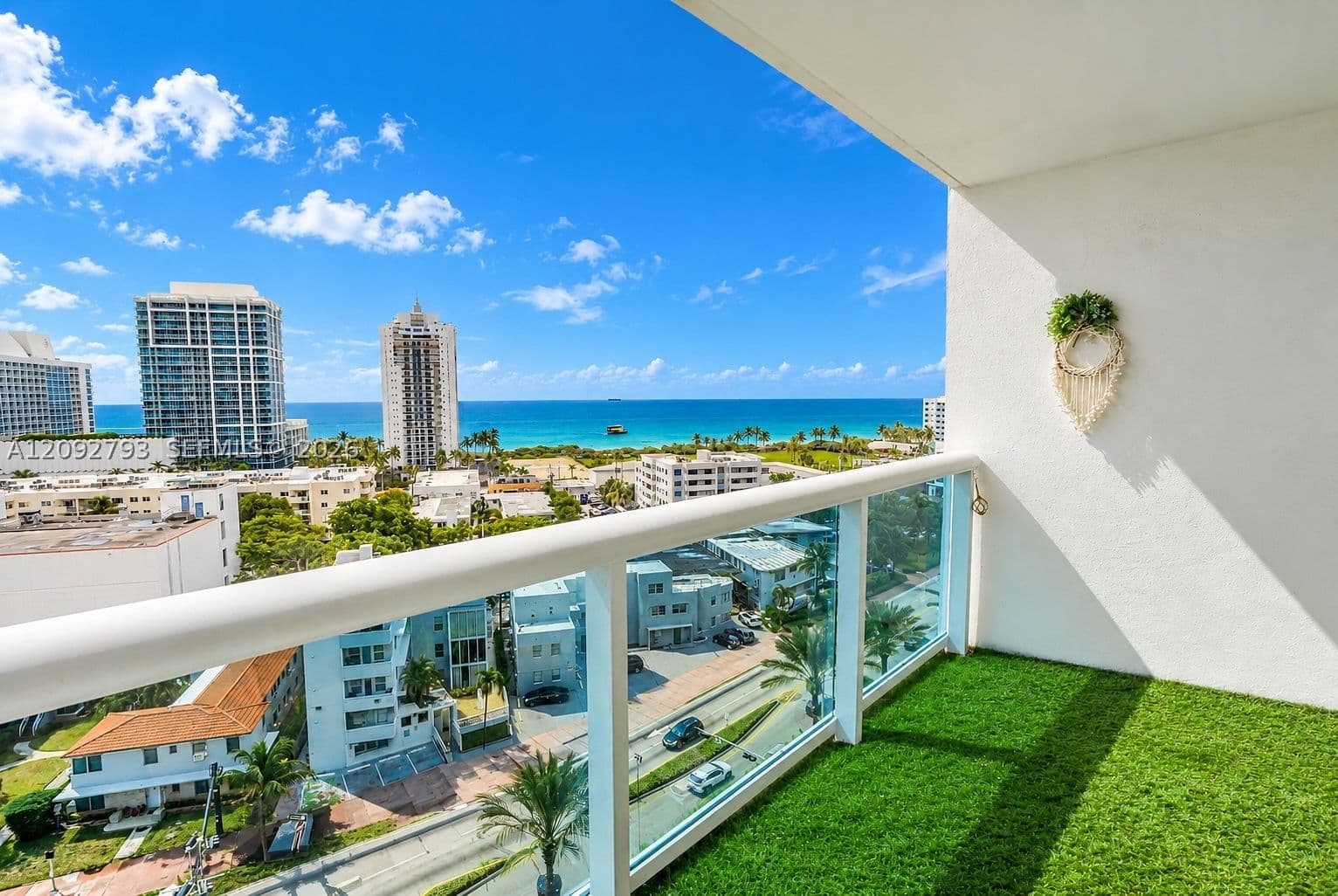 1-bedroom Condo — 6770 Indian Creek Dr #8R, Miami Beach, FL 33141