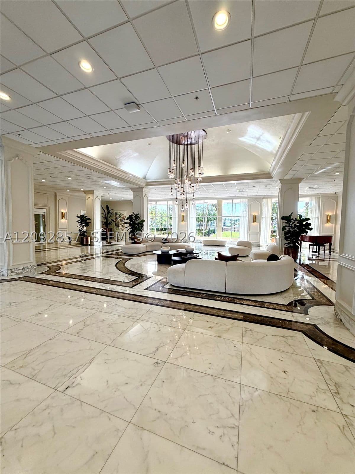 2+1 Condo — 5600 Collins Ave #6J, Miami Beach, FL 33140
