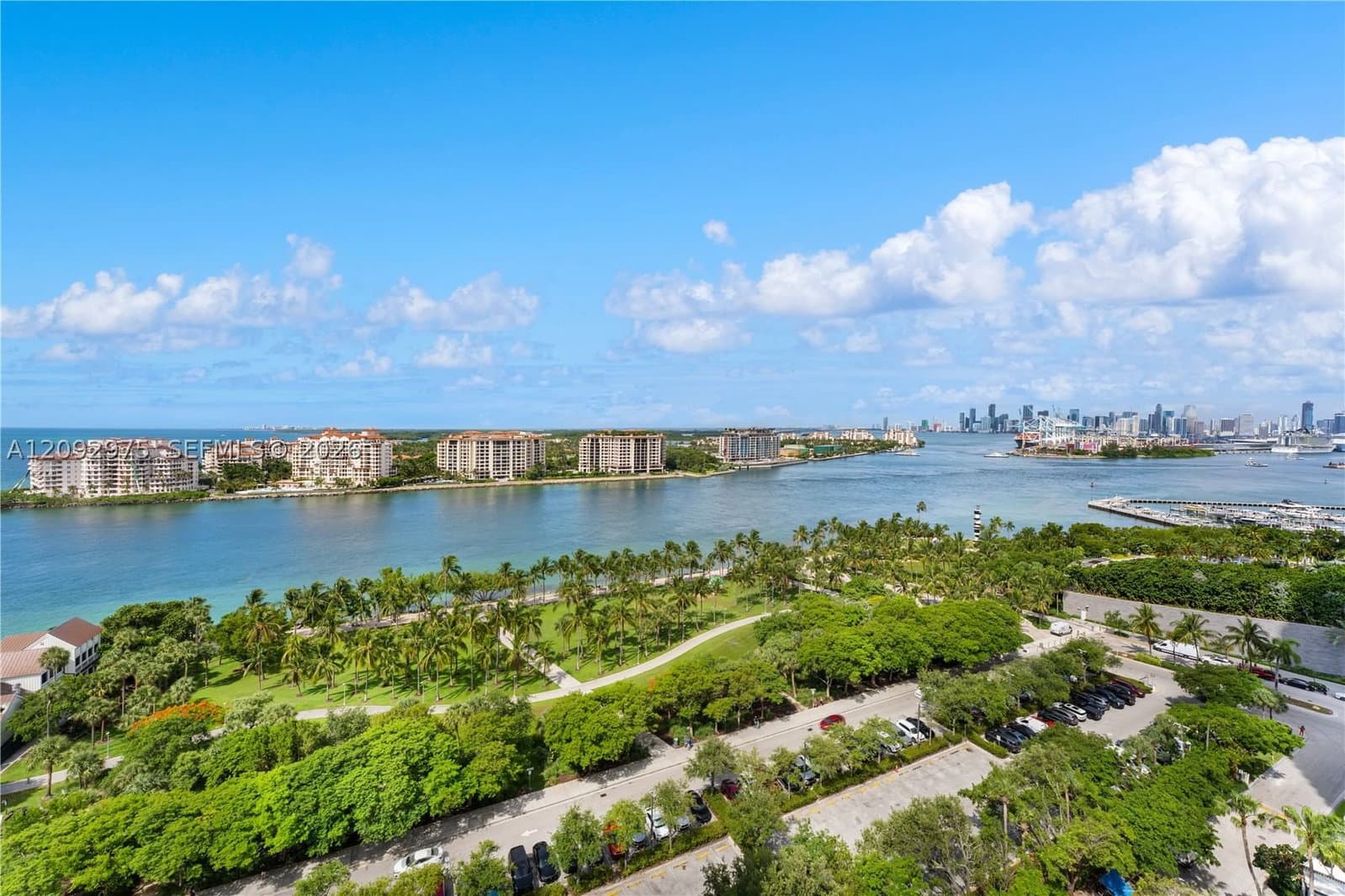 2+1 Condo — 400 Pointe Dr #1805, Miami Beach, FL 33139