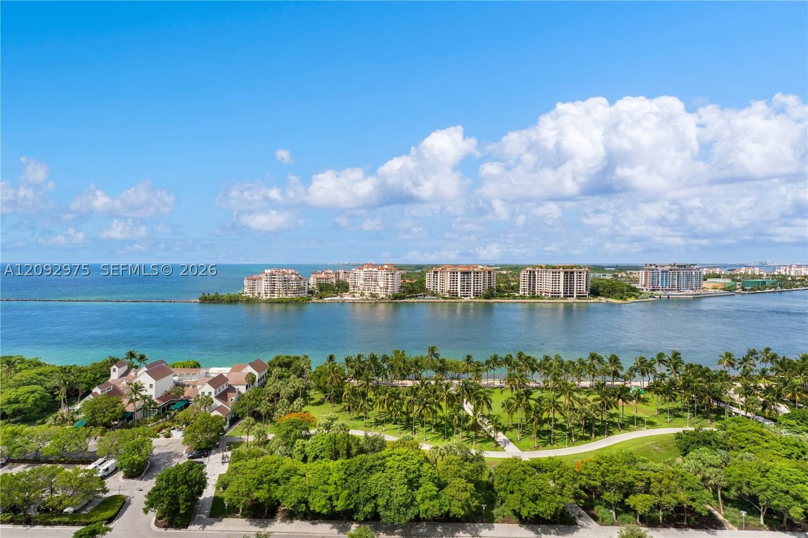 2+1 Condo — 400 Pointe Dr #1805, Miami Beach, FL 33139