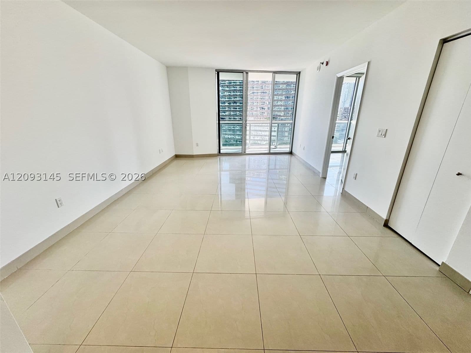 2-bedroom Condo — 485 Brickell Ave #1809, Miami, FL 33131