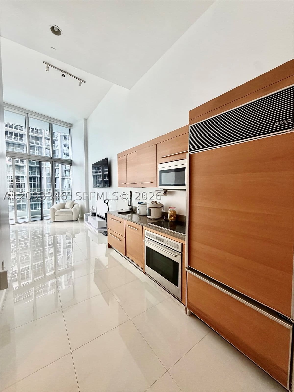 1+1 Condo — 495 Brickell Ave #2206, Miami, FL 33131