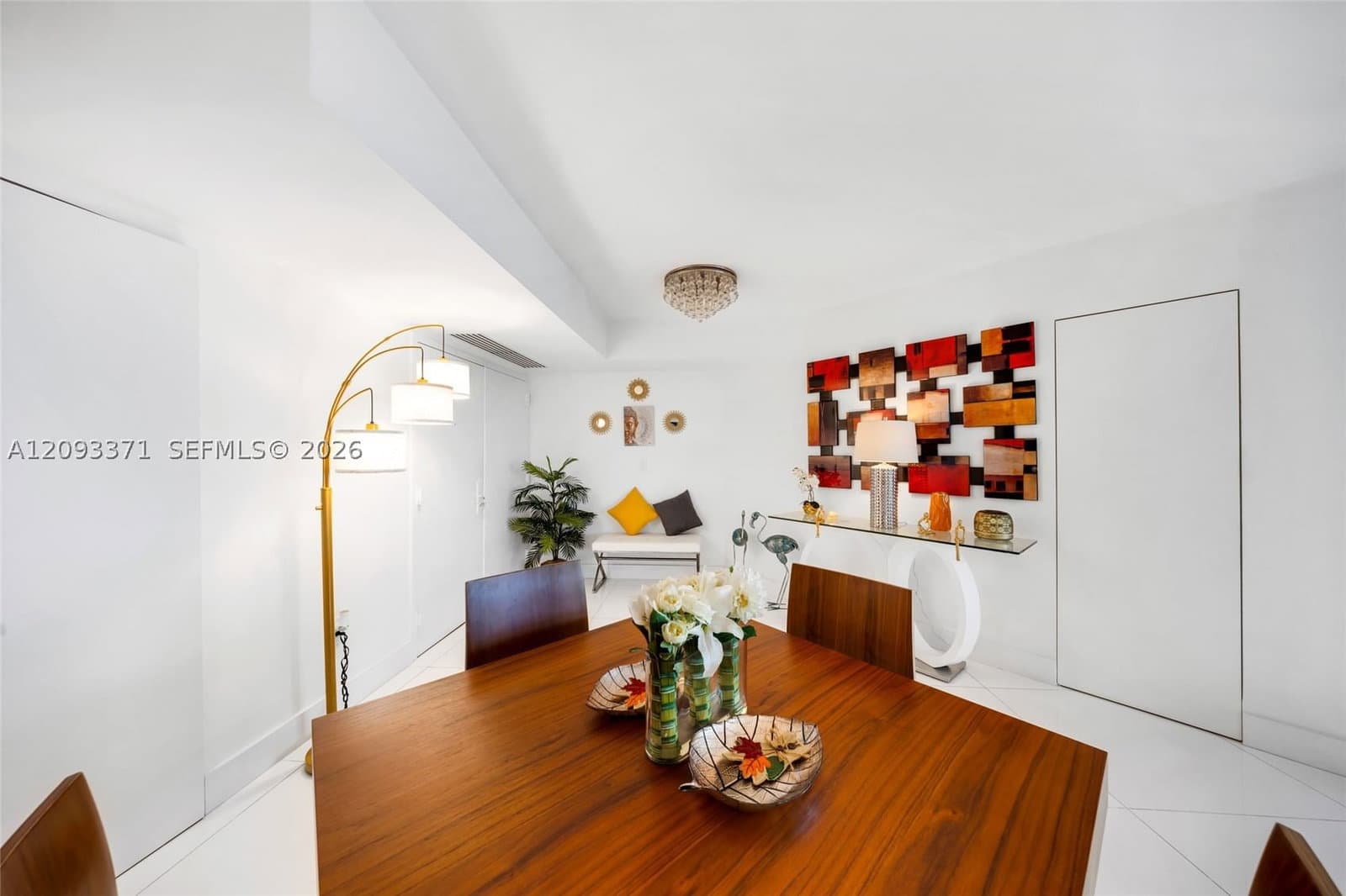 2+1 Condo — 6301 Collins Ave #2107, Miami Beach, FL 33141