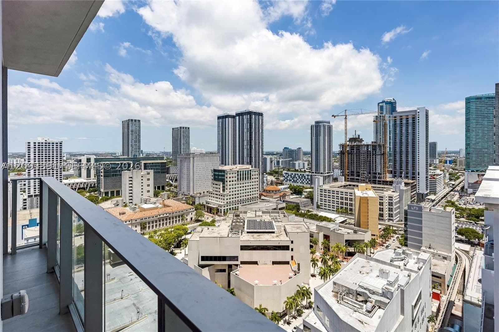 2+1 Condo — 227 2nd St #2806, Miami, FL 33132