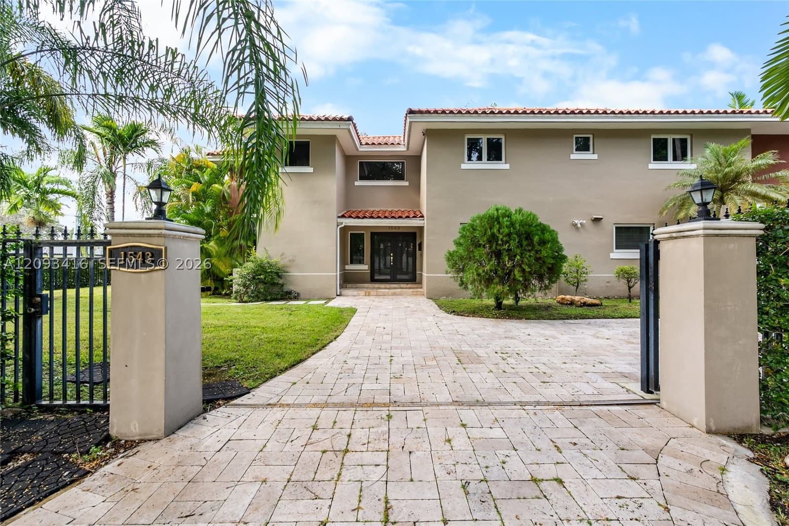 3+1 Müstakil ev — 1543 Dorado Ave, Coral Gables, FL 33146