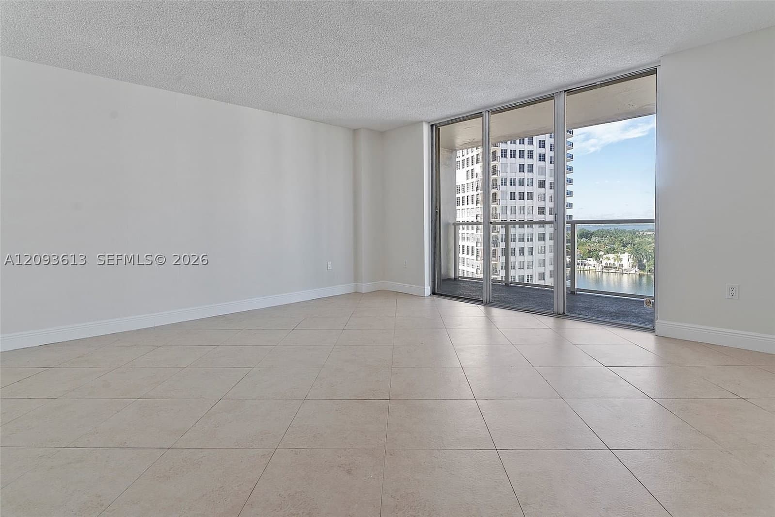 1+1 Condo — 5701 Collins Ave #1007, Miami Beach, FL 33140