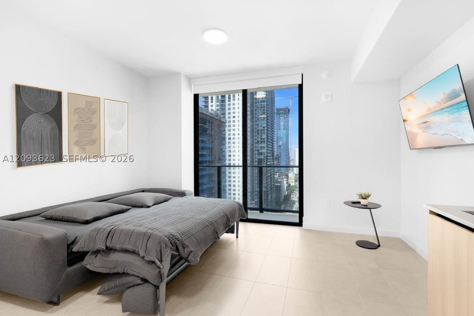 Condo — 121 5th St #2409, Miami, FL 33132