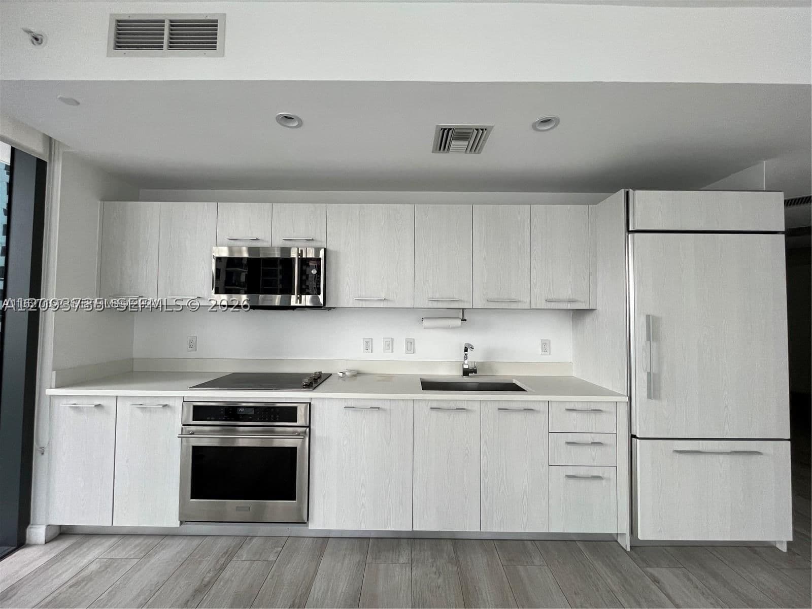 2+1 Condo — 55 9th St #1906, Miami, FL 33130
