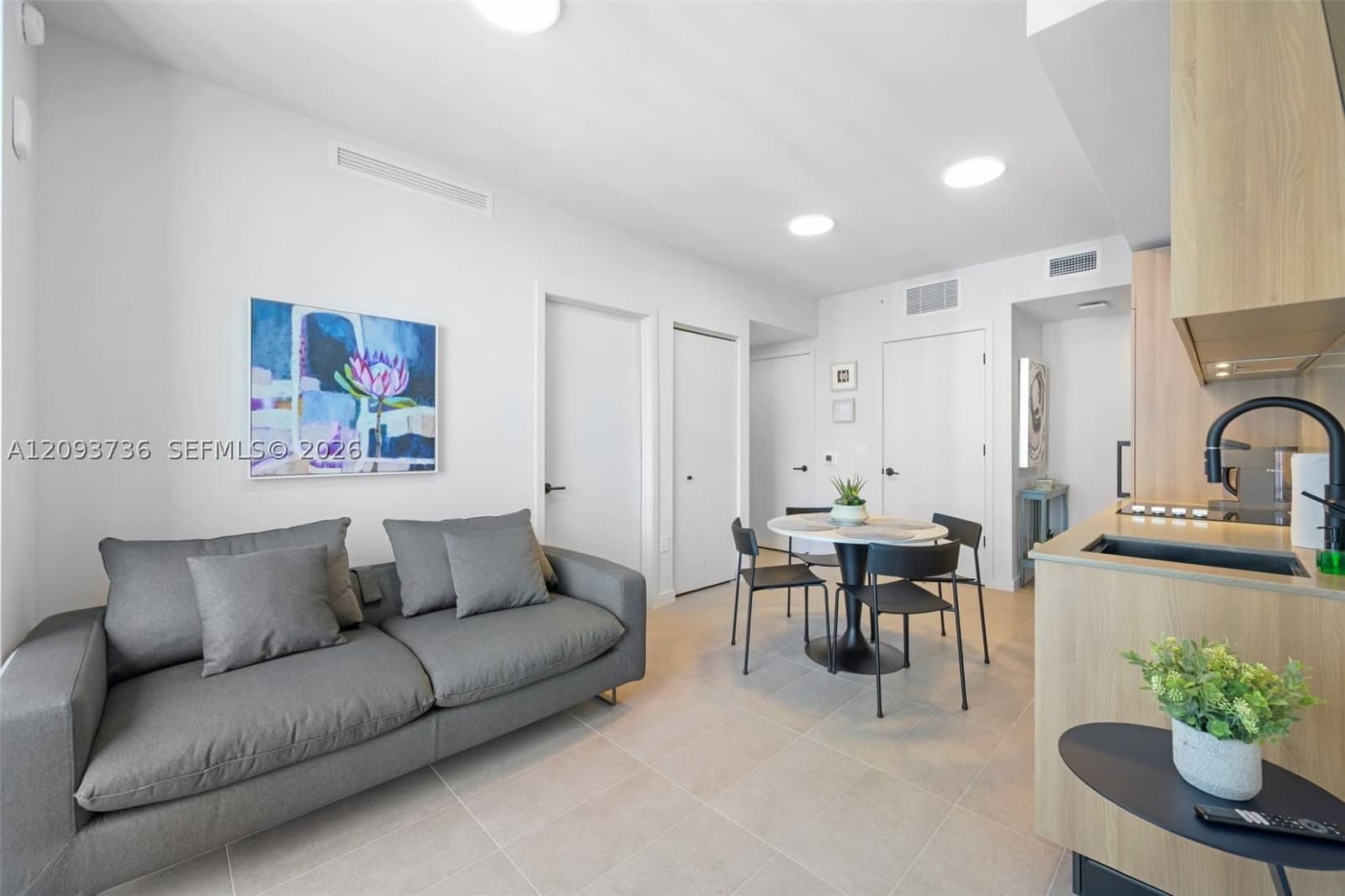 1+1 Condo — 121 5th St #3006, Miami, FL 33132