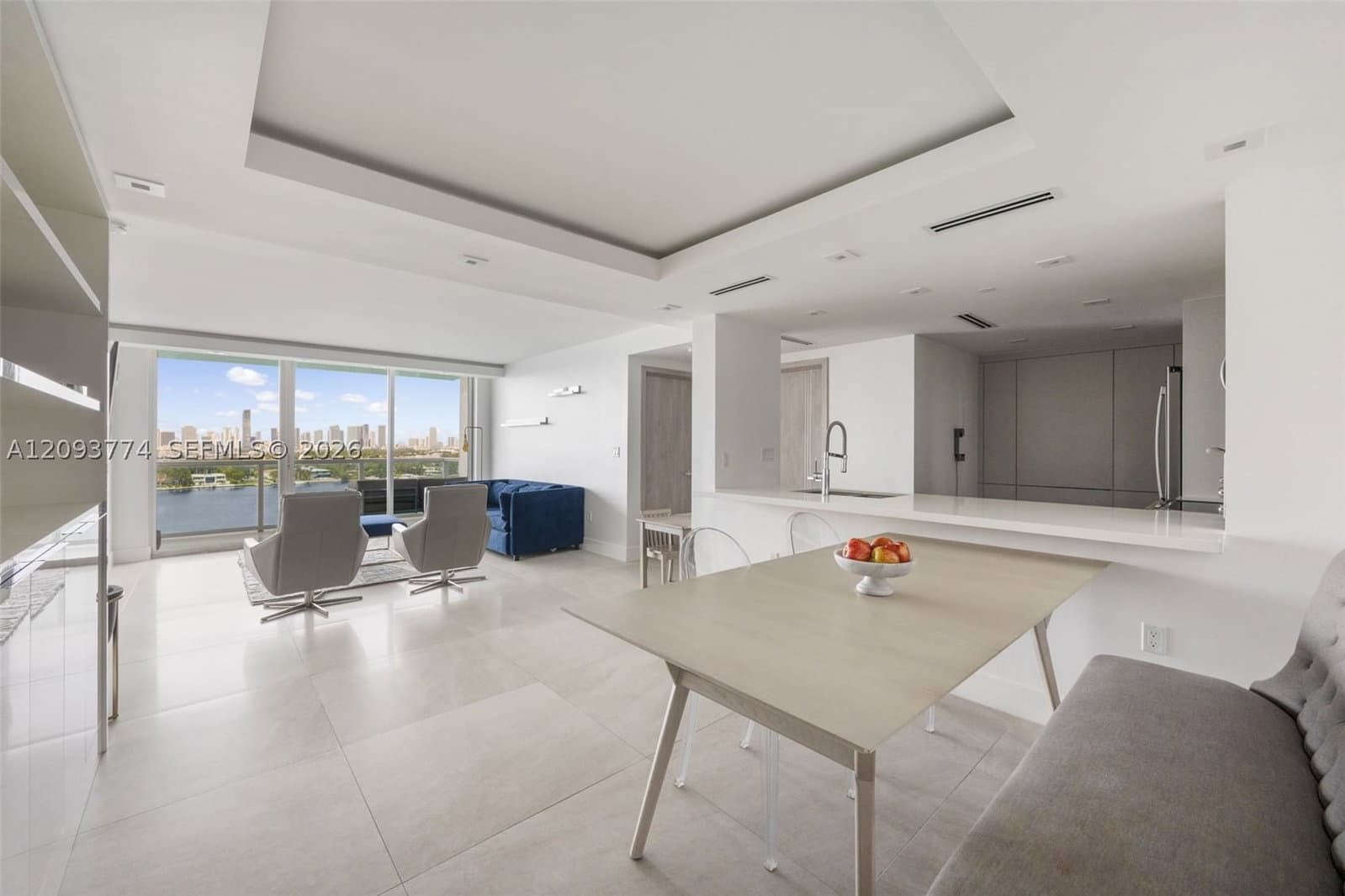 2+1 Condo — 650 West Ave #1503, Miami Beach, FL 33139