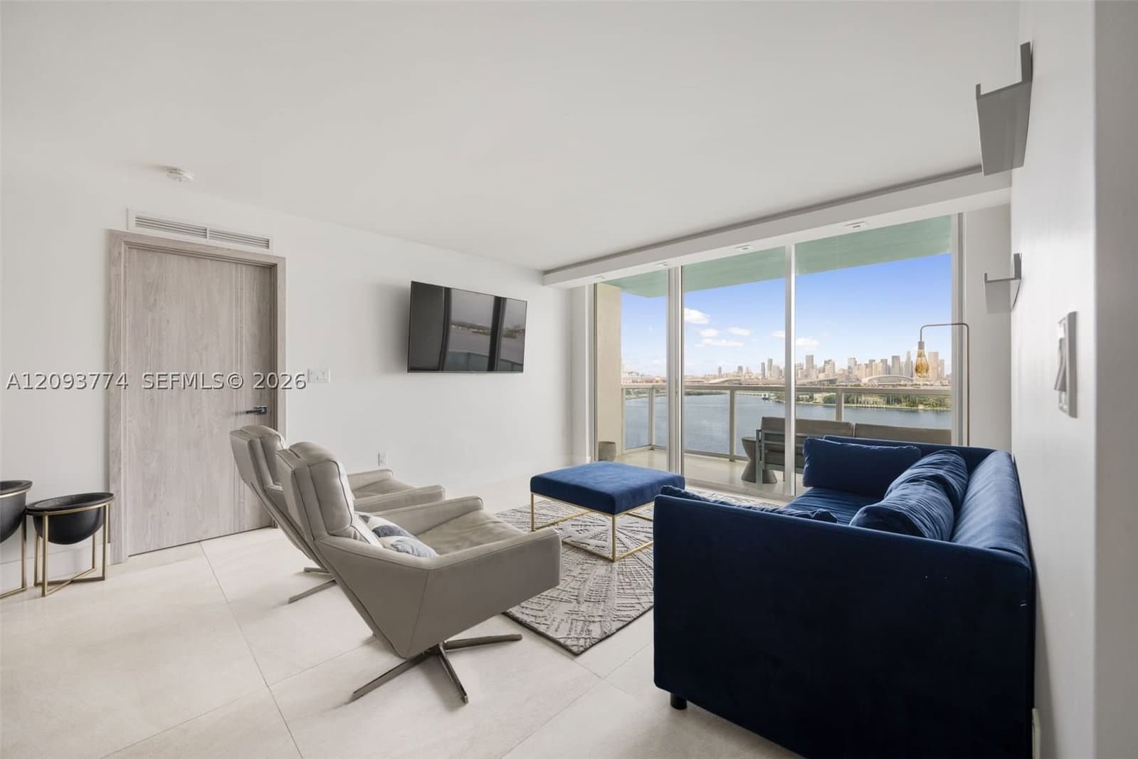 2+1 Condo — 650 West Ave #1503, Miami Beach, FL 33139