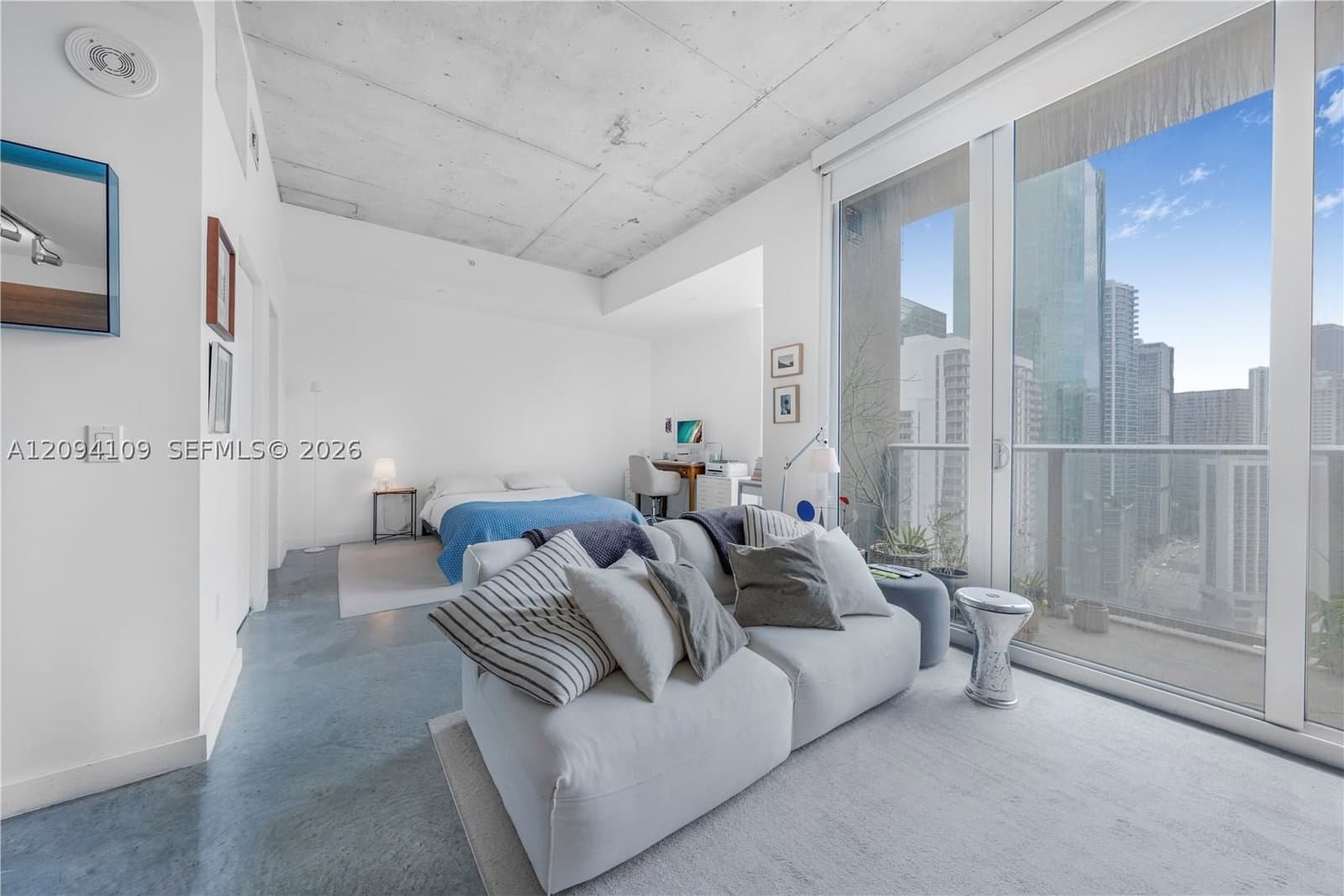 1+1 Condo — 151 1st St #2503, Miami, FL 33131
