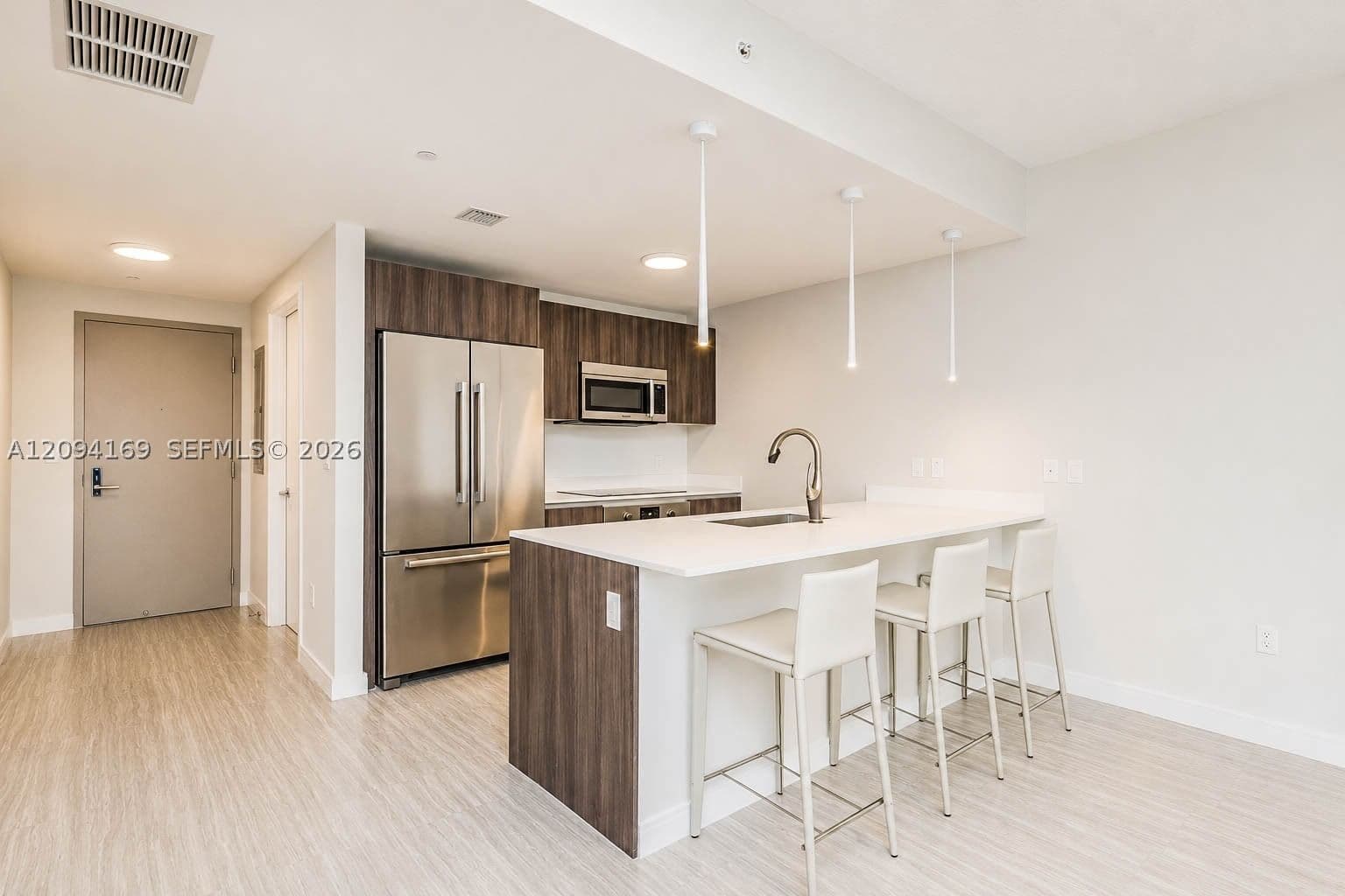 1+1 Condo — 488 18th St #4406, Miami, FL 33132