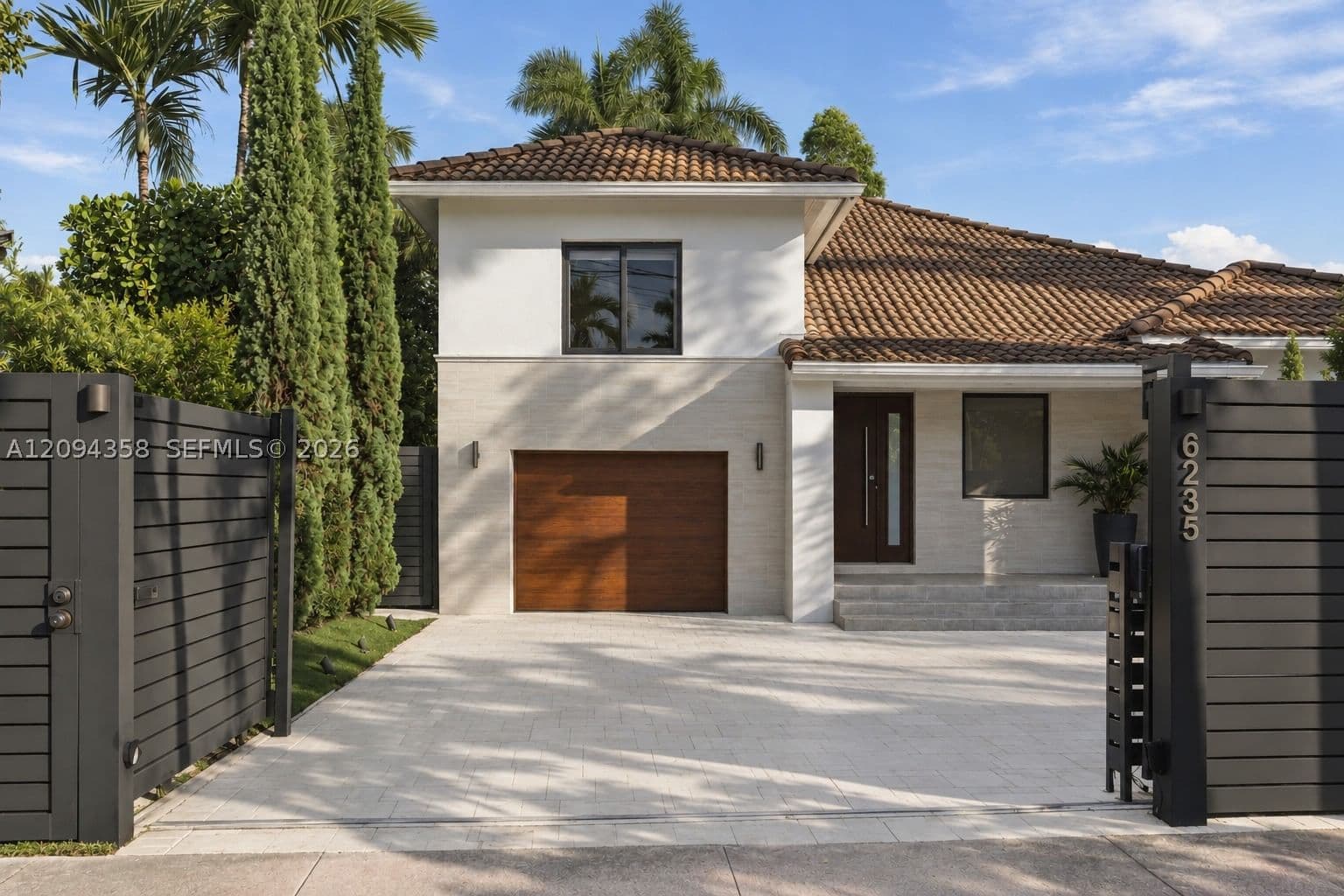 3+1 Müstakil ev — 6235 Alton Rd, Miami Beach, FL 33140