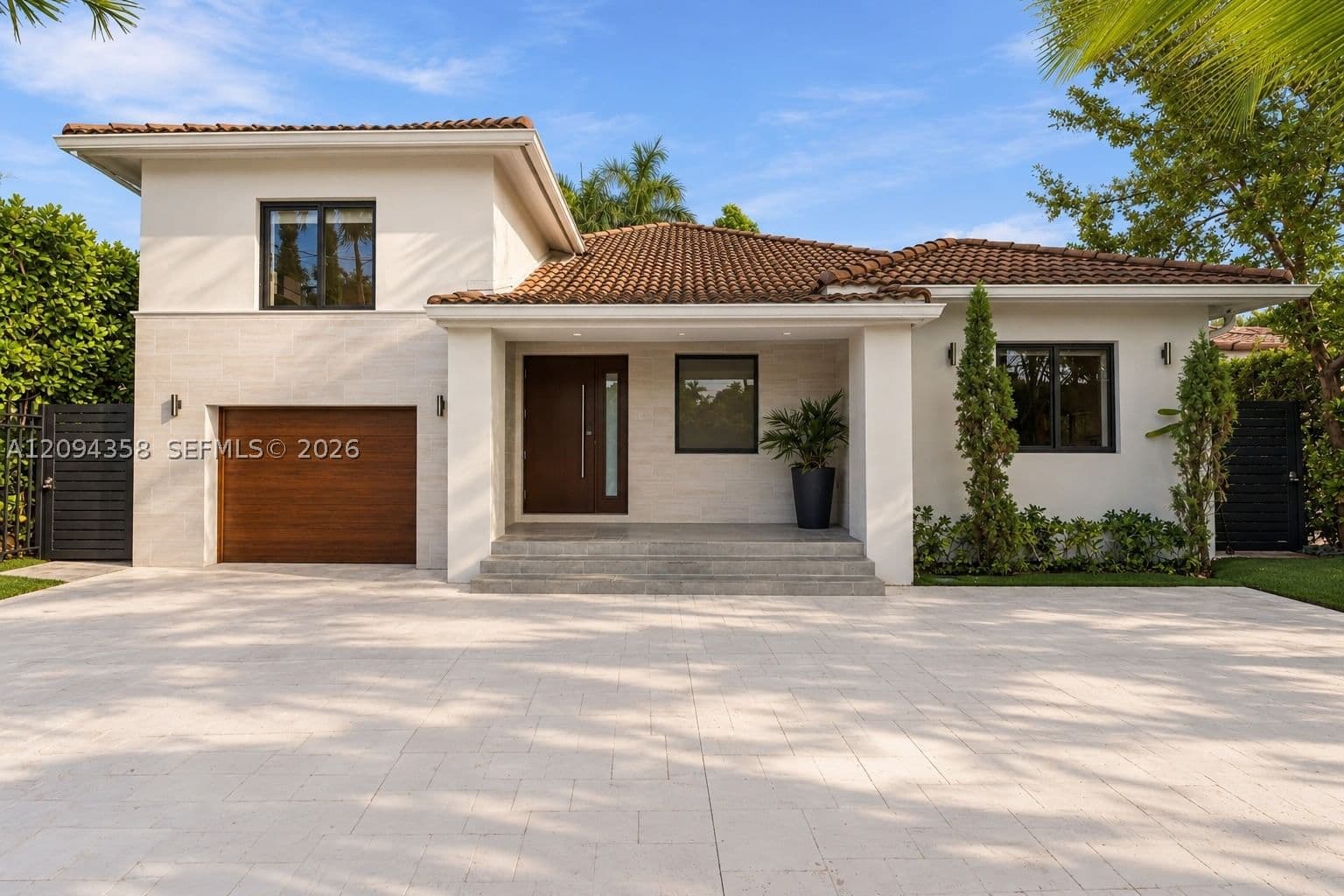 3+1 Müstakil ev — 6235 Alton Rd, Miami Beach, FL 33140