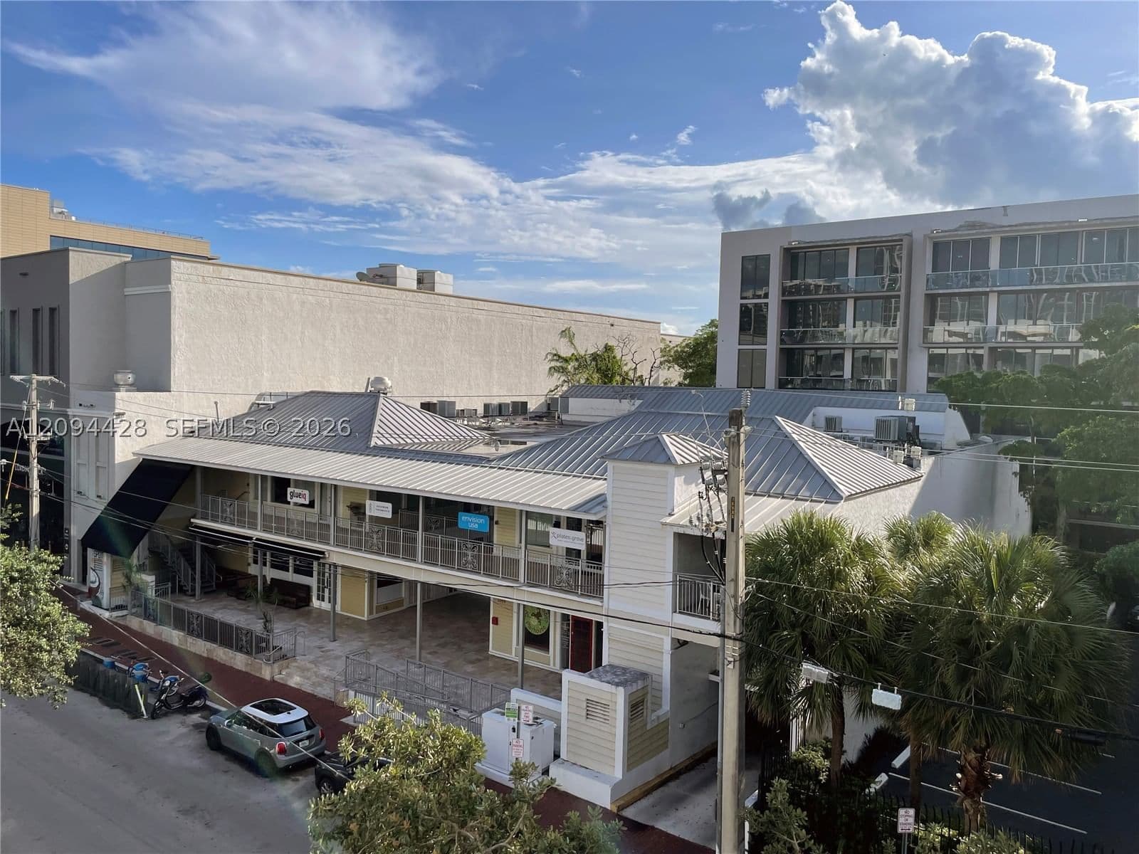 1-bedroom Condo — 3339 Virginia St #327, Miami, FL 33133