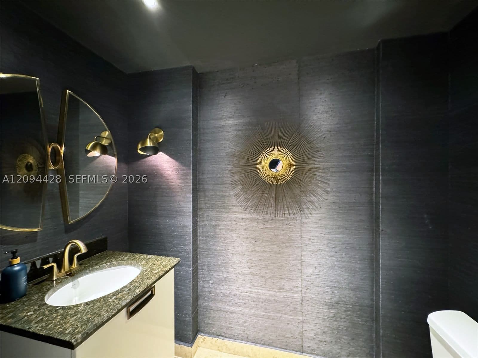 1-bedroom Condo — 3339 Virginia St #327, Miami, FL 33133