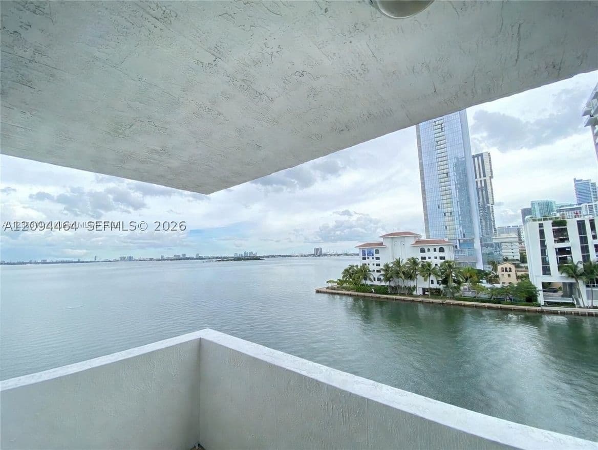 2+1 Condo — 500 29th St #608, Miami, FL 33137