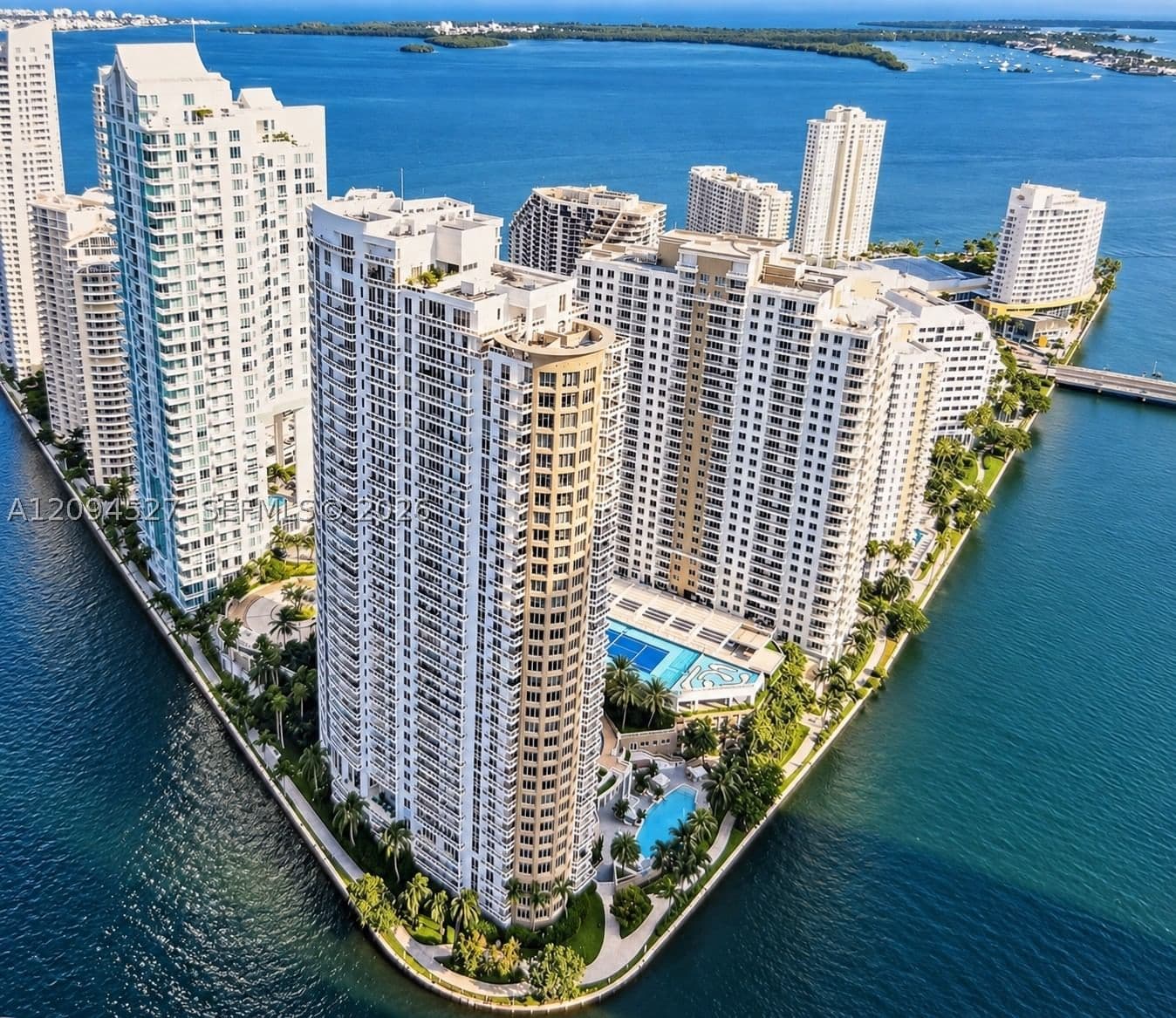 1+1 Condo — 801 Brickell Key Blvd #2108, Miami, FL 33131